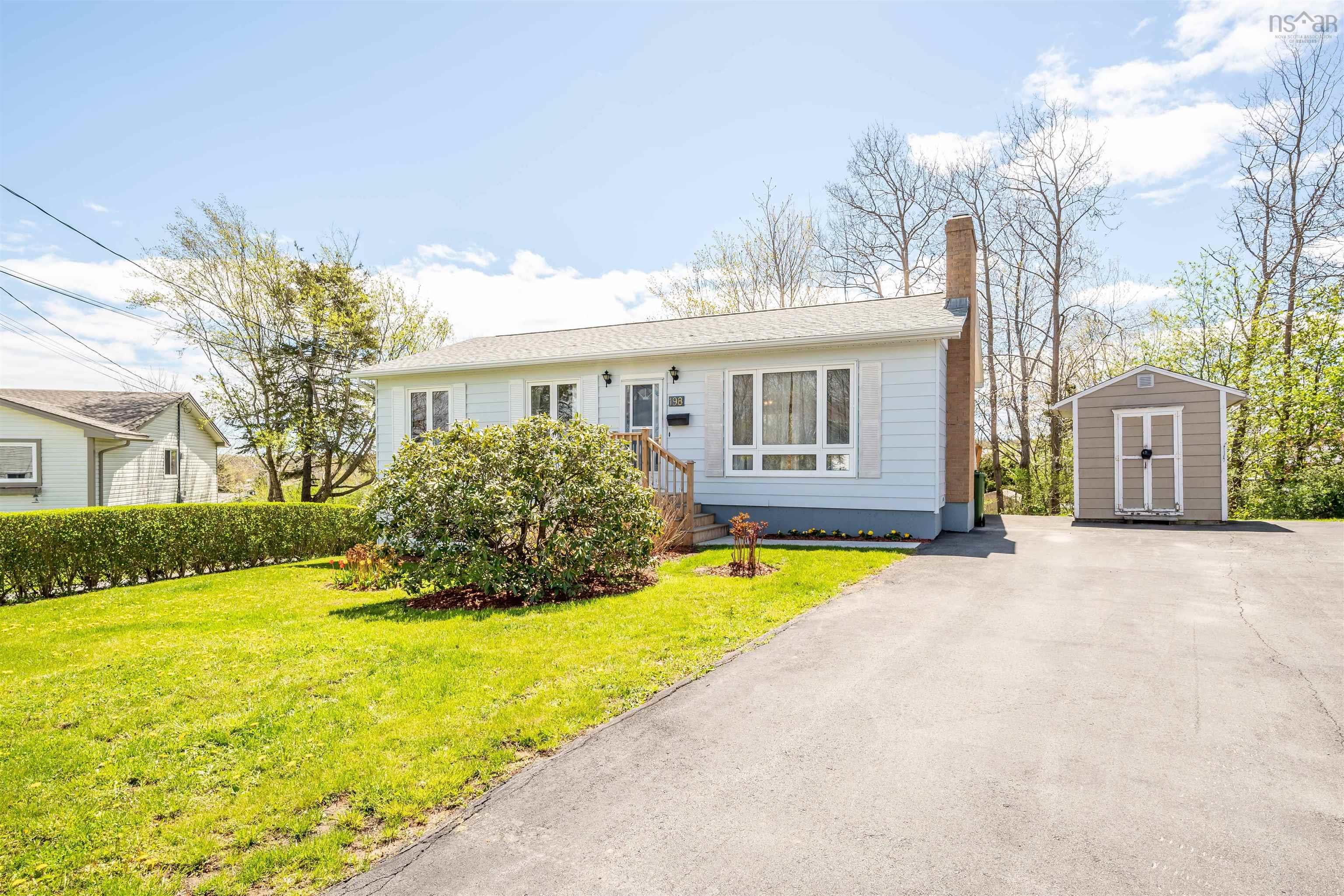 First time on the market in decades this lovingly maintained 3+ bedroom 2 bath bungalow was home to one family for over 40 years. Now it is time to make it yours. Located on a crescent in Cole Harbour