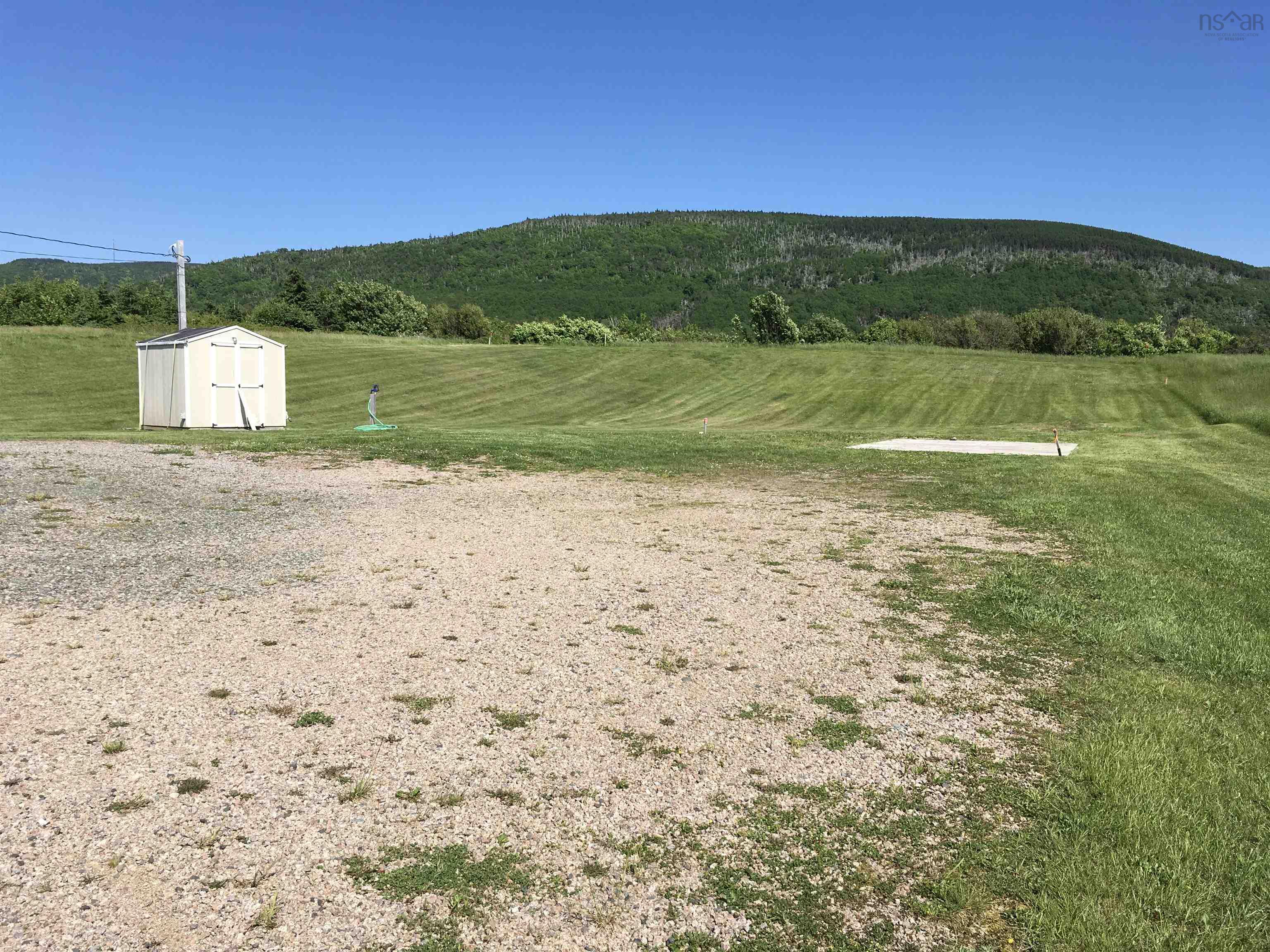 $69,900.00: 13762 Cabot Trail, Point Cross