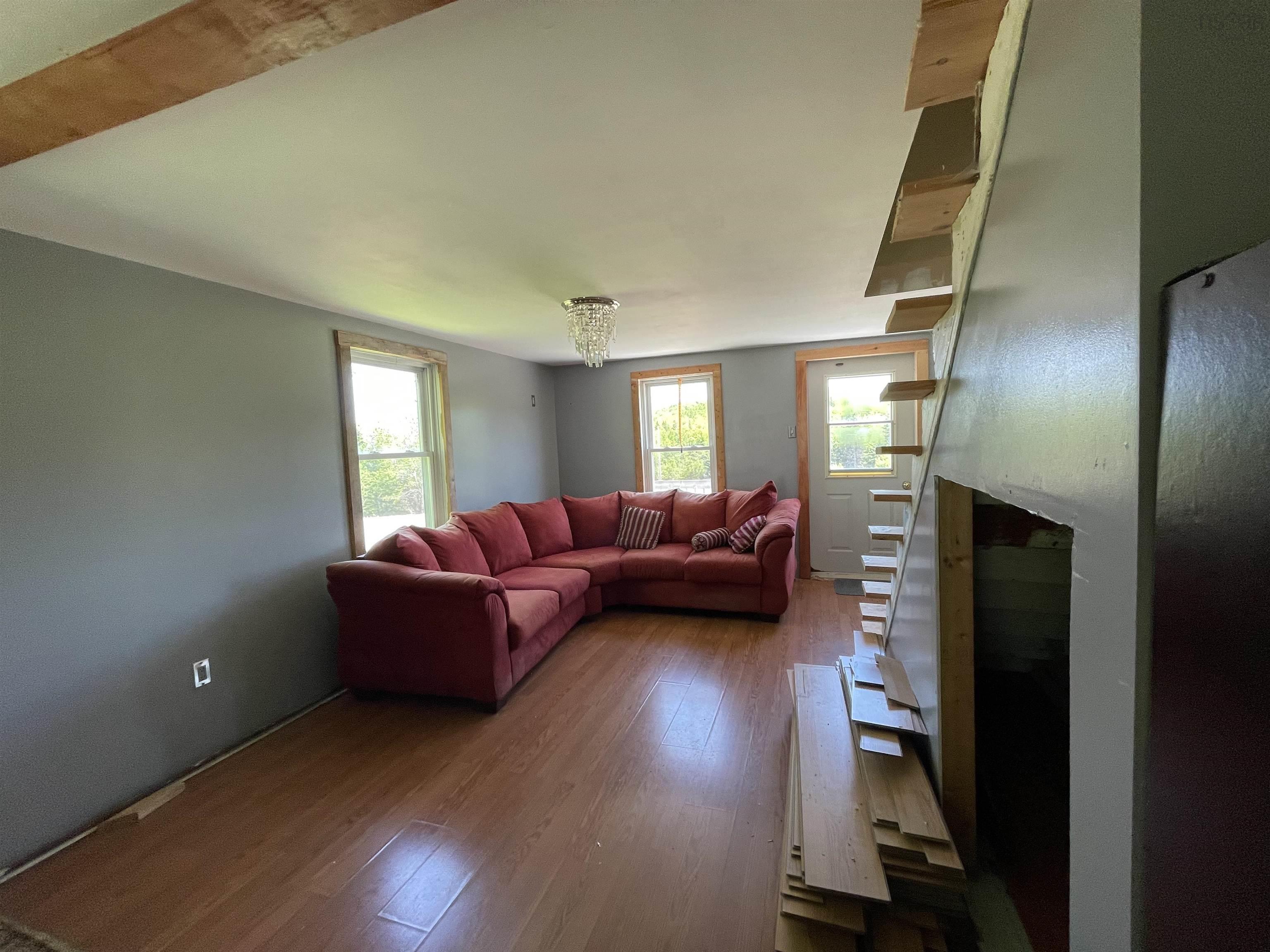 762 Meadow Road 