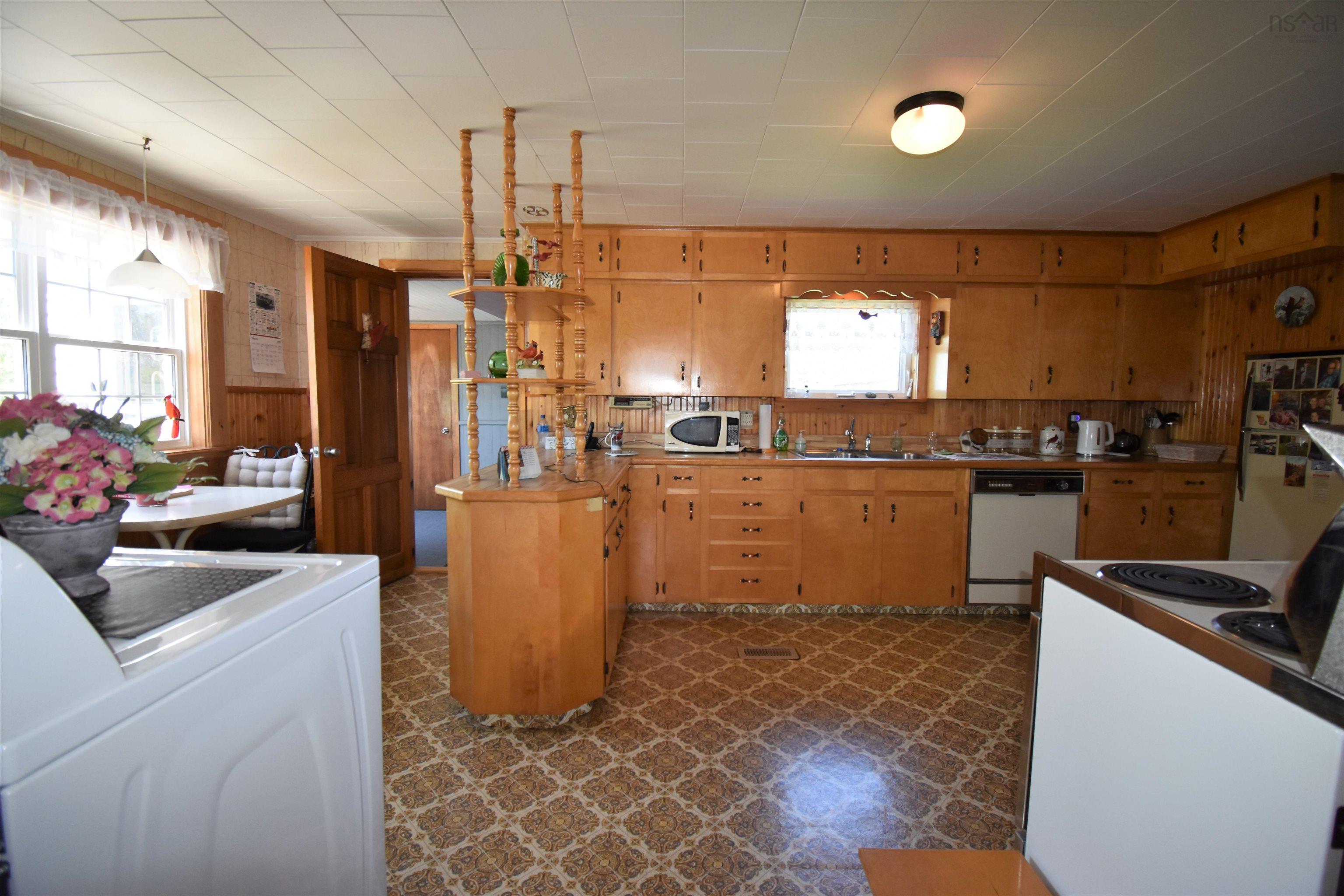 3163 Highway 217 