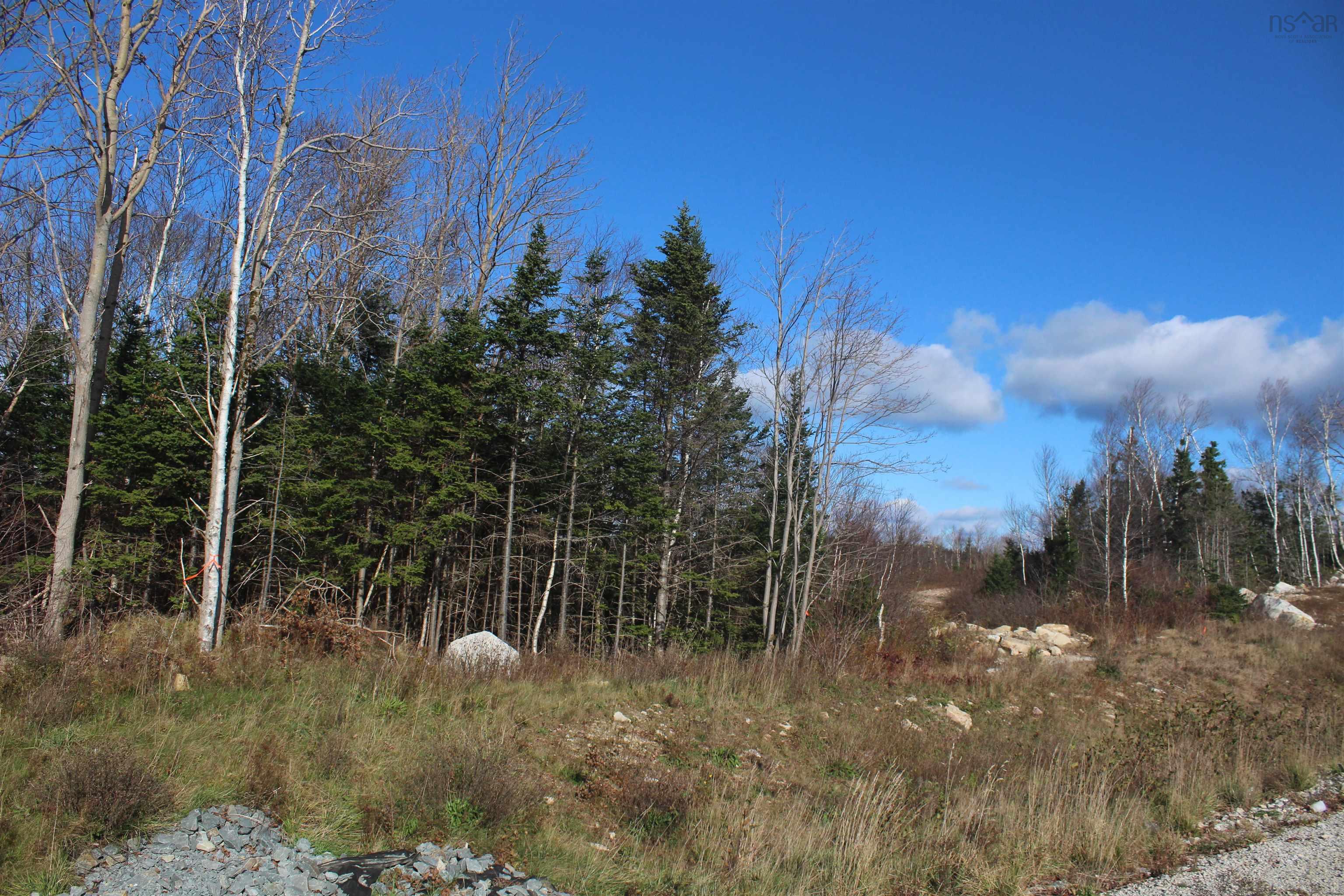 $625,000.00: 103 Highway, Head Of St. Margarets Bay