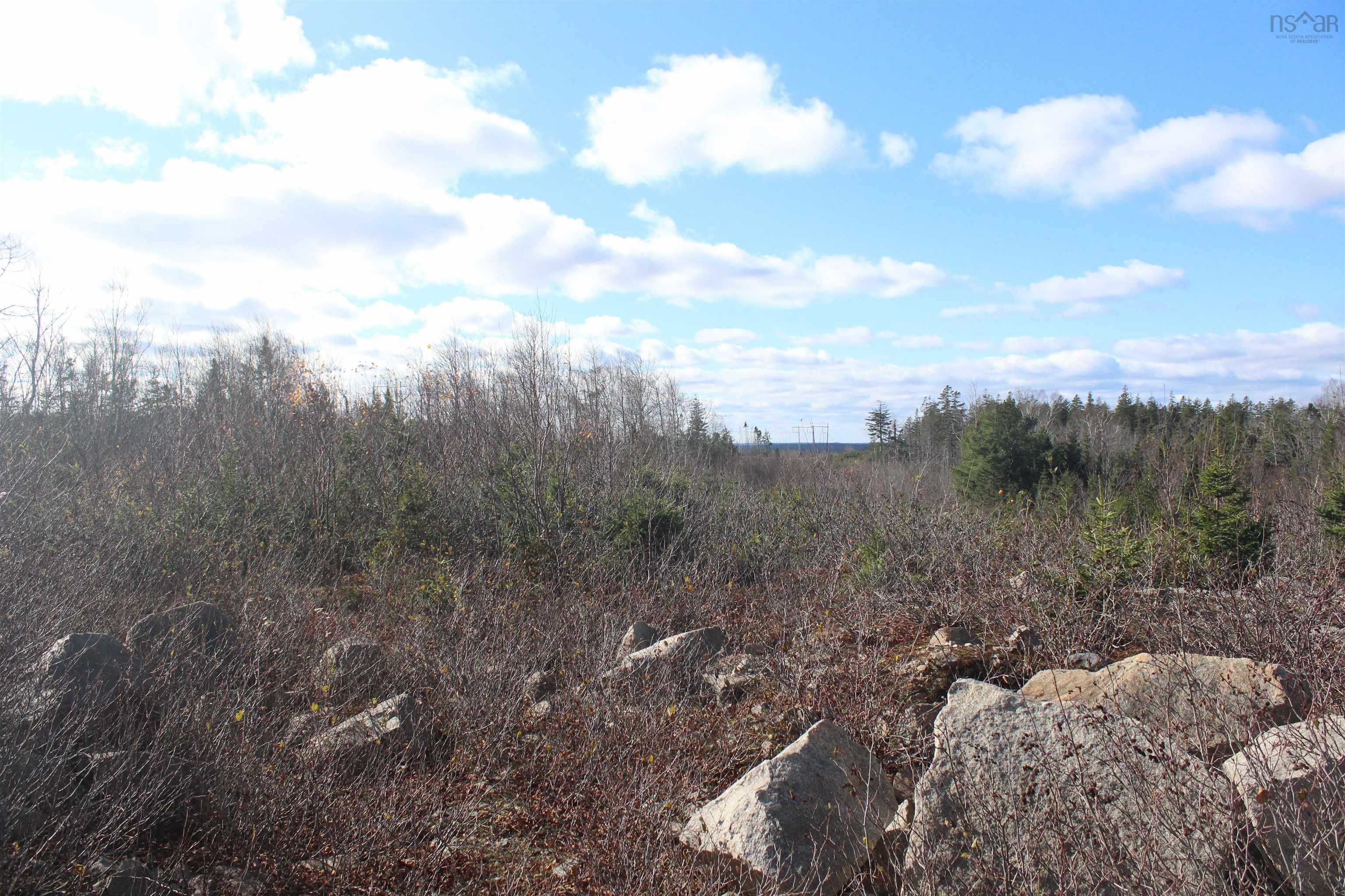 $625,000.00: 103 Highway, Head Of St. Margarets Bay