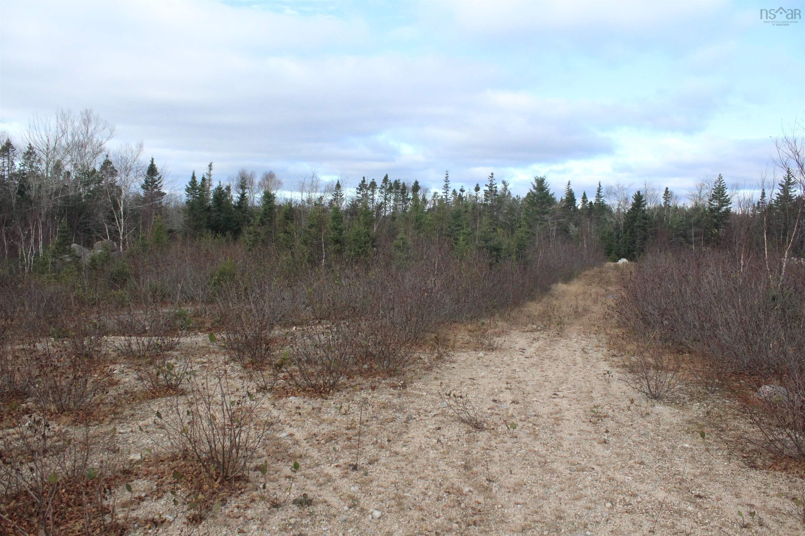 $625,000.00: 103 Highway, Head Of St. Margarets Bay