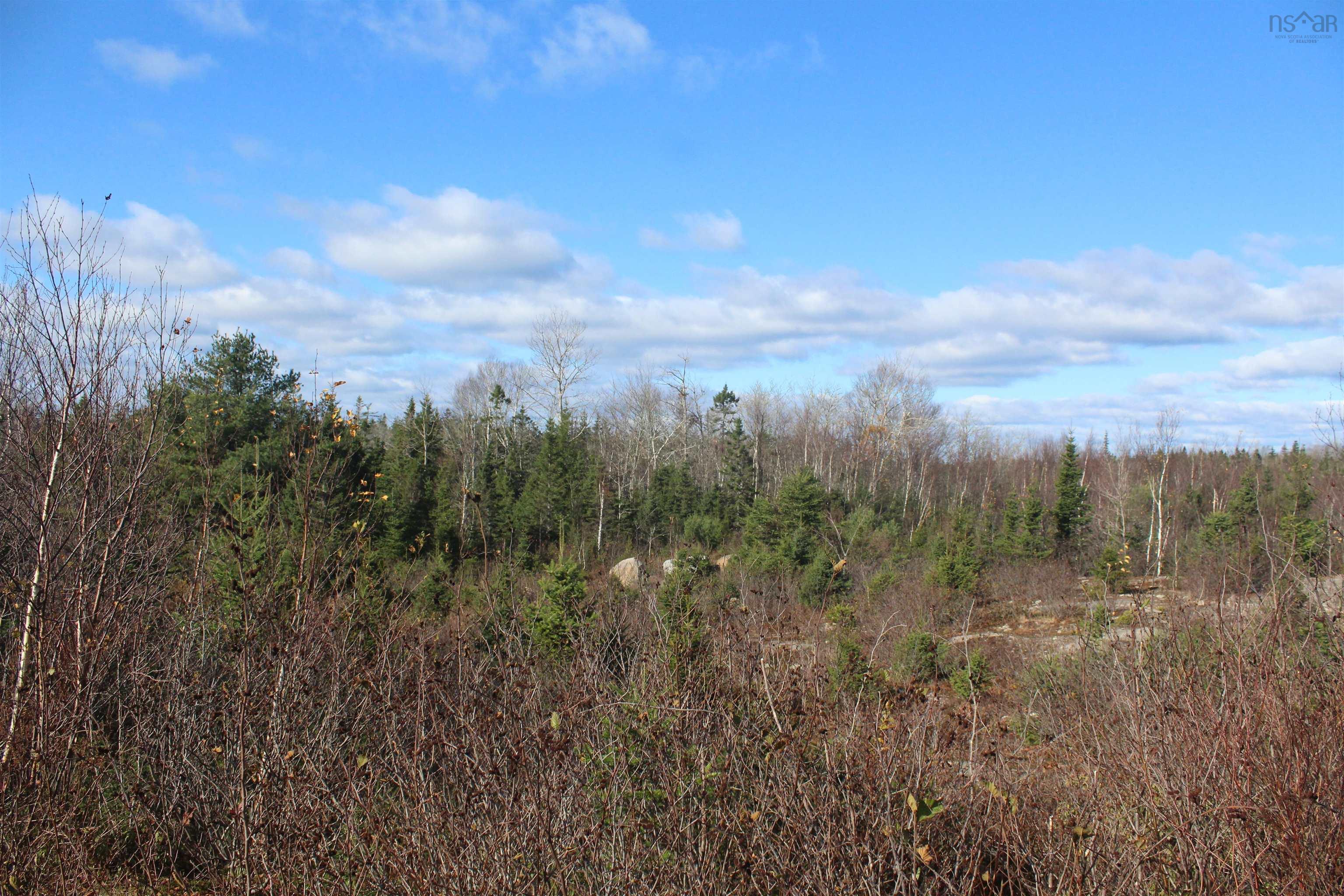 $625,000.00: 103 Highway, Head Of St. Margarets Bay