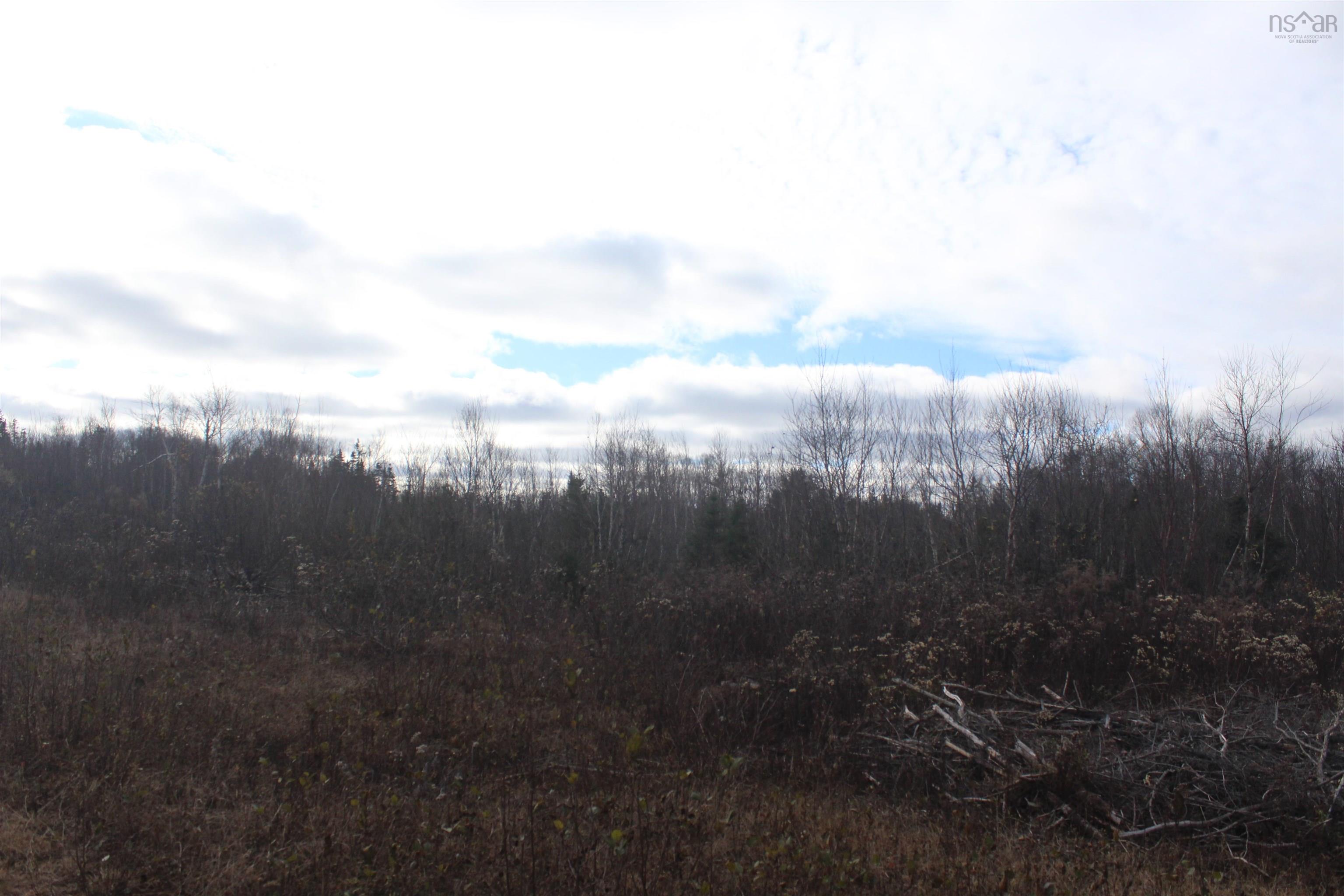 $625,000.00: 103 Highway, Head Of St. Margarets Bay