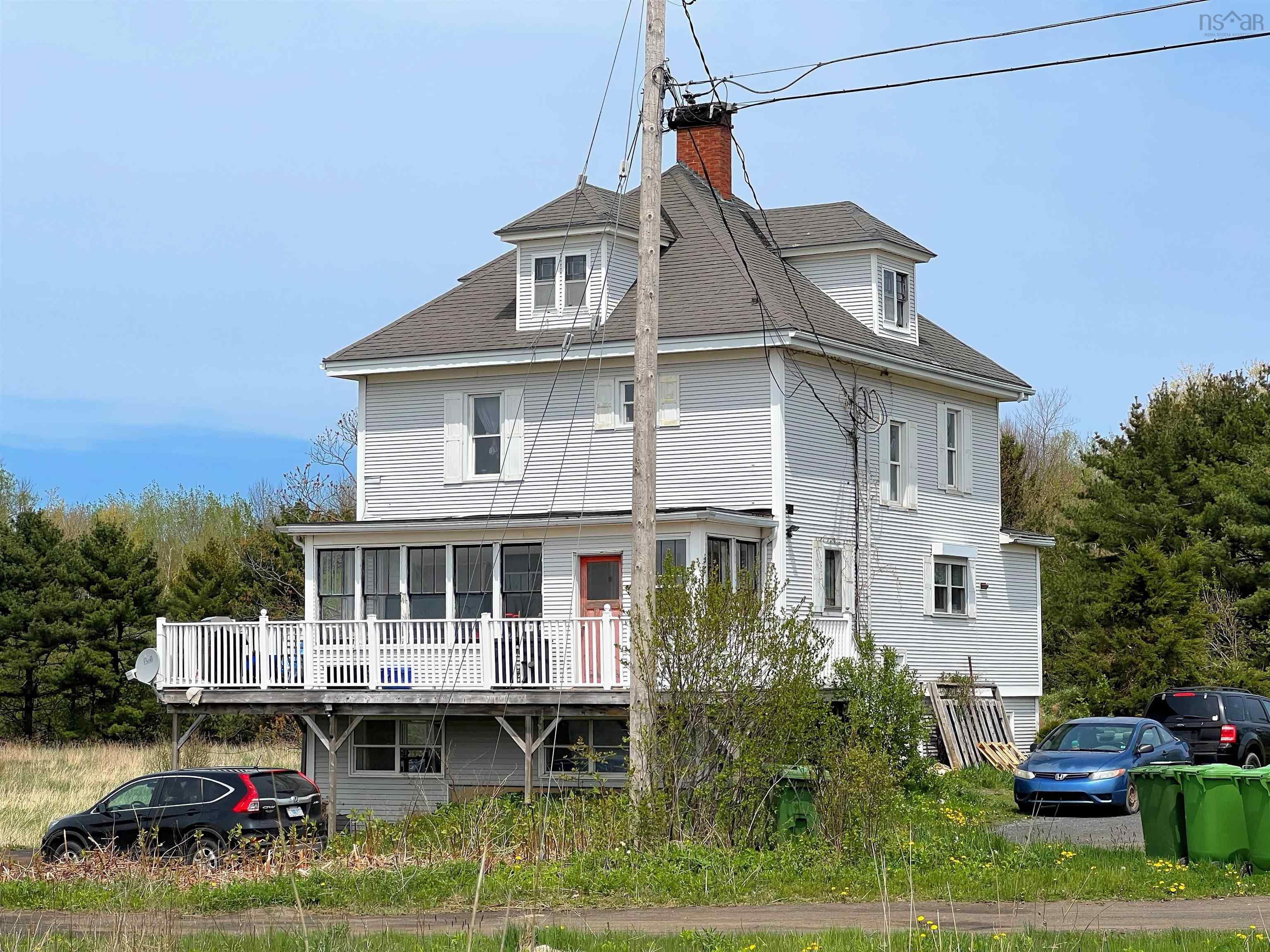 5161 East River Road 