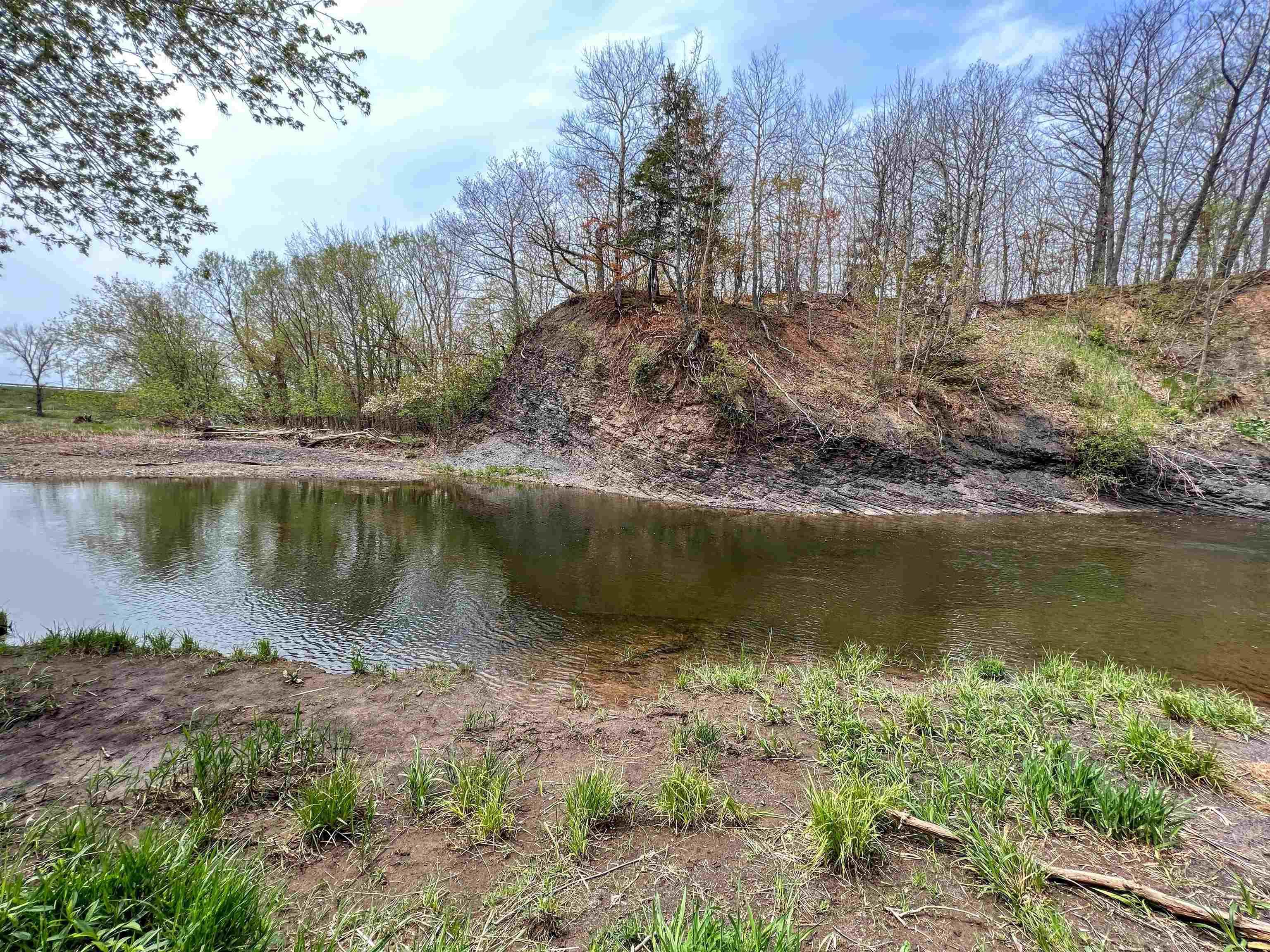 5161 East River Road 