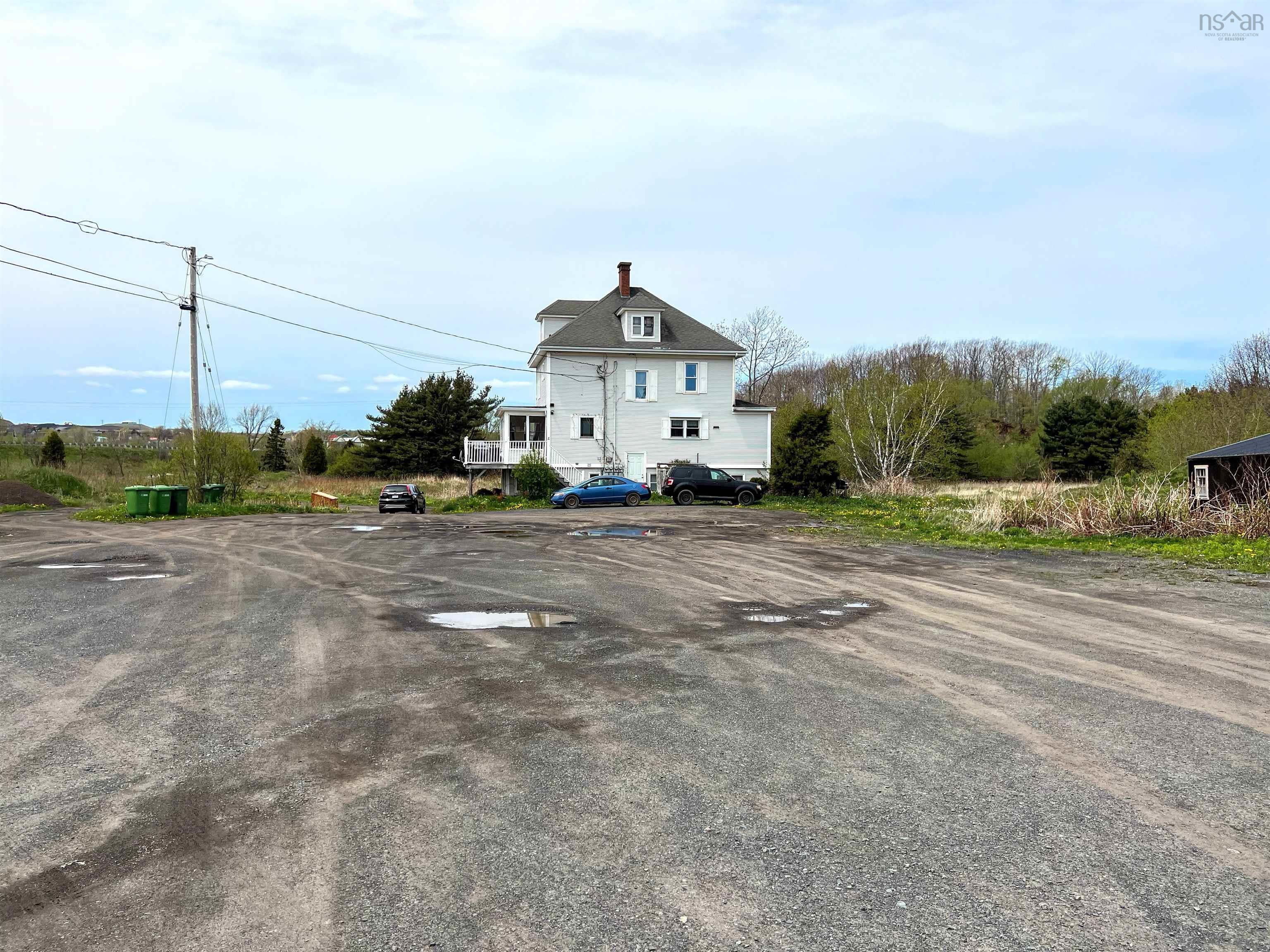 5161 East River Road 