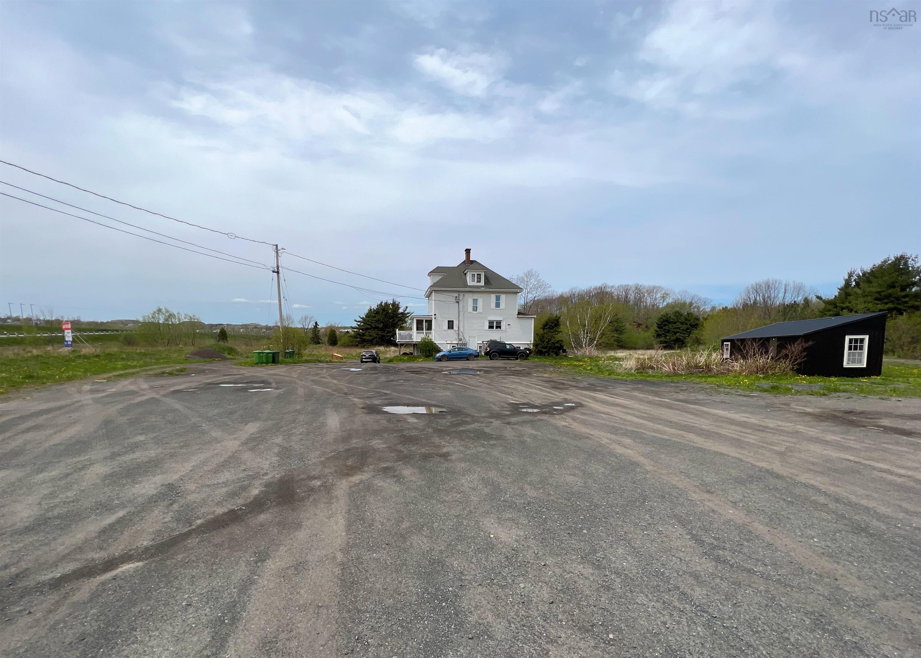 5161 East River Road 