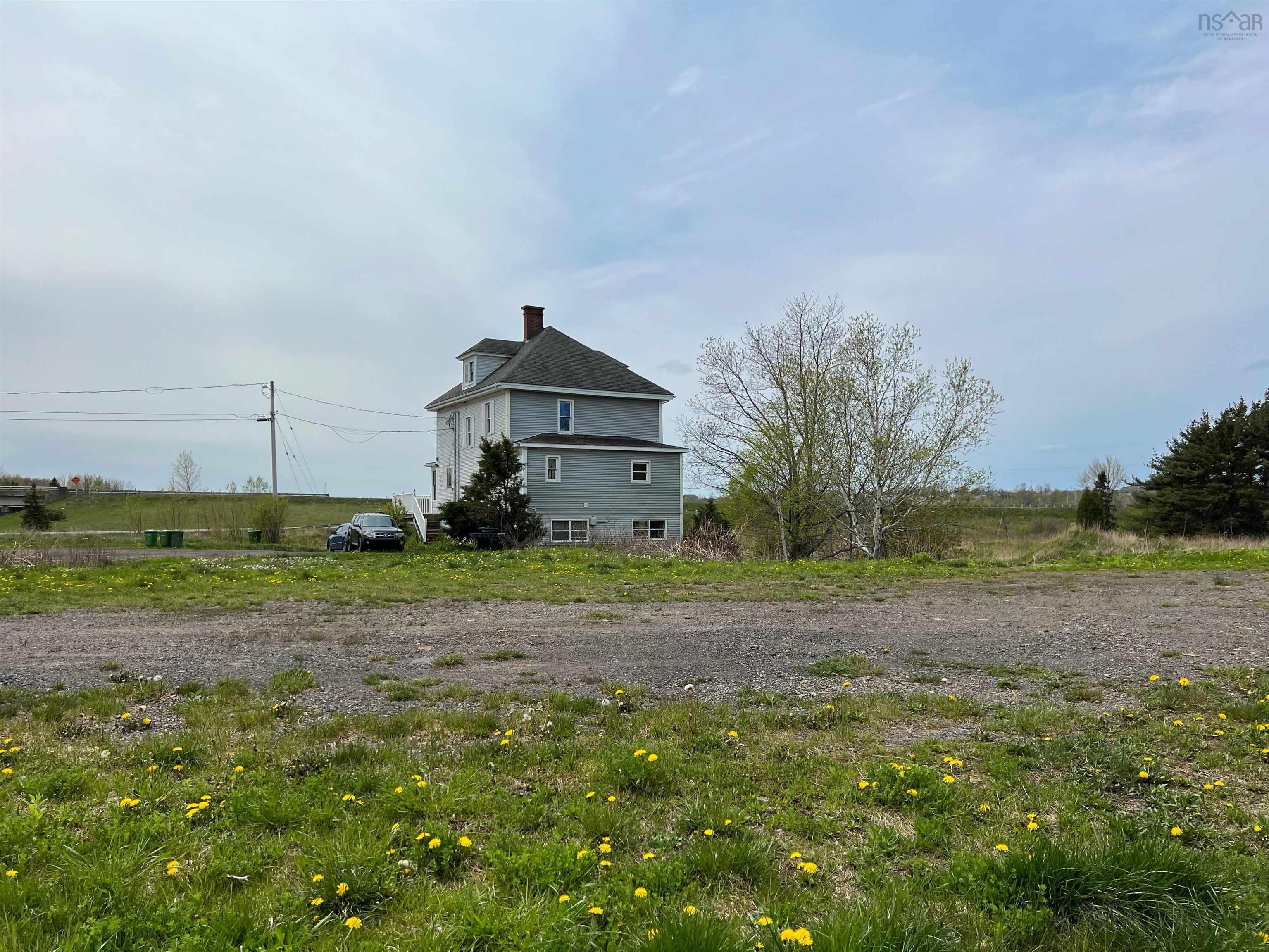 5161 East River Road 