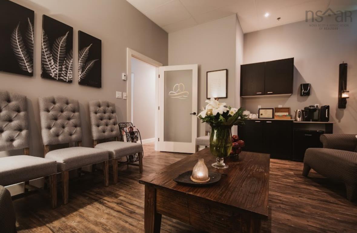 827 Bedford Highway, Bedford, NS (MLS 202301697)