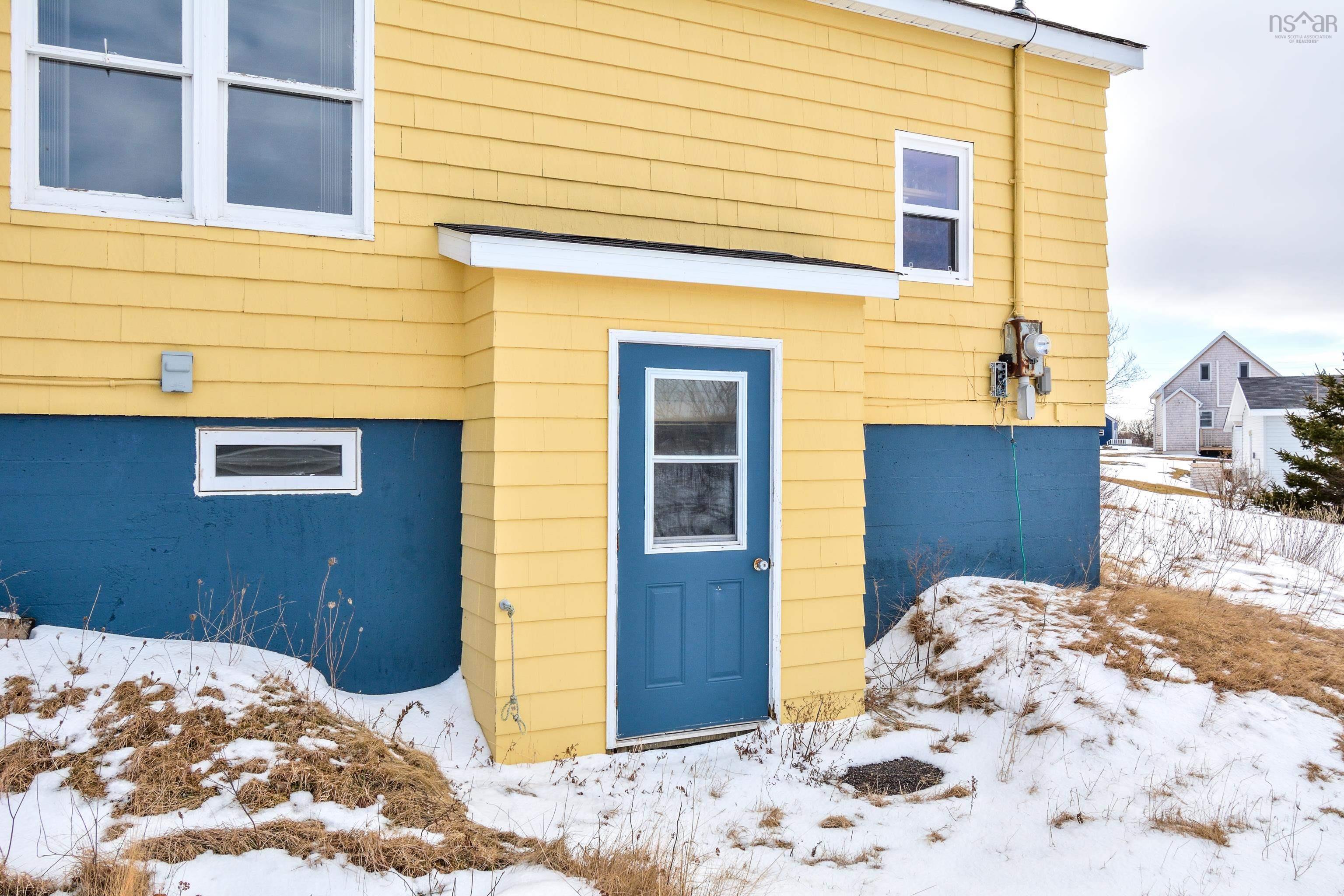 $210,000.00: 14925 Cabot Trail Road, Chéticamp