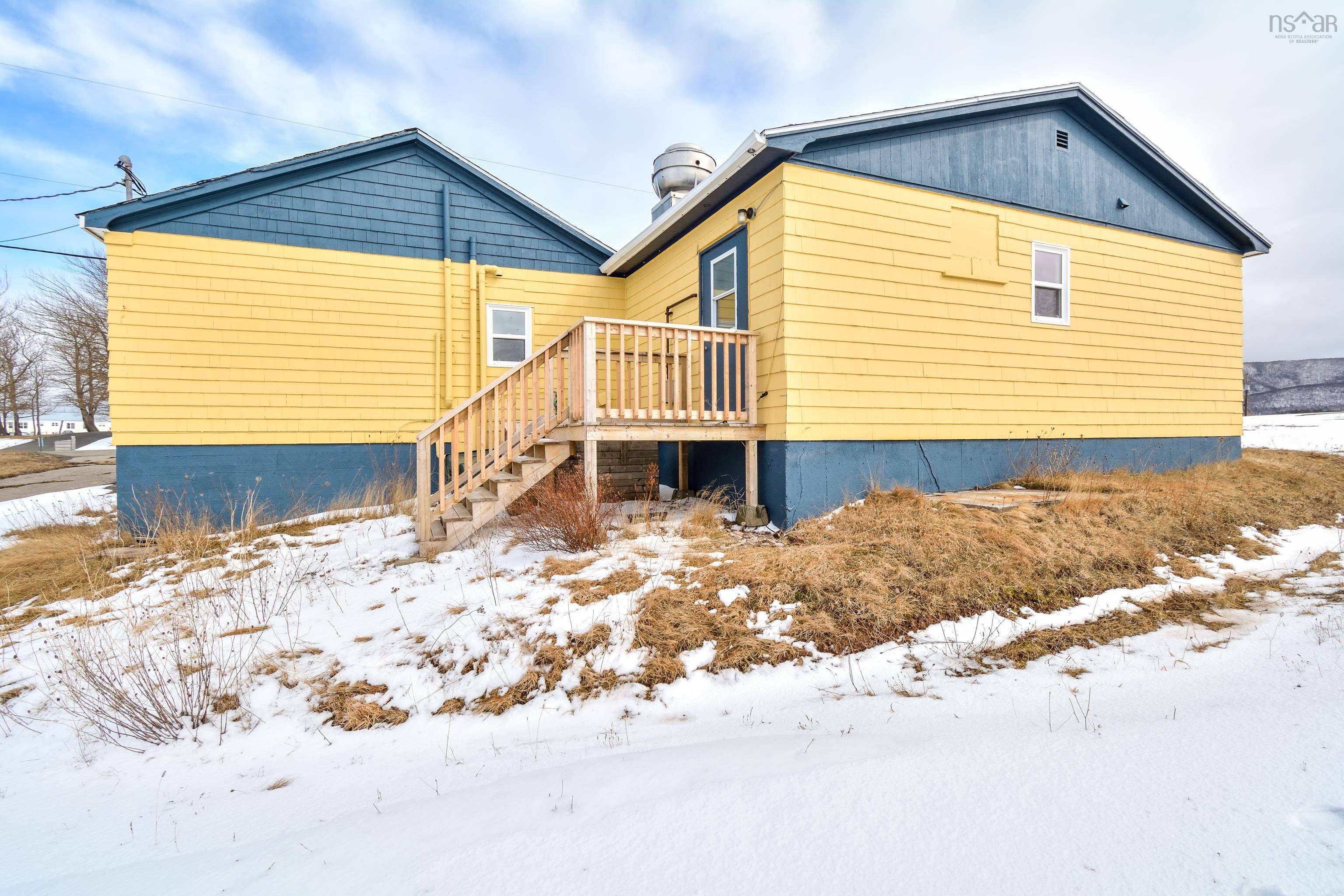 $210,000.00: 14925 Cabot Trail Road, Chéticamp