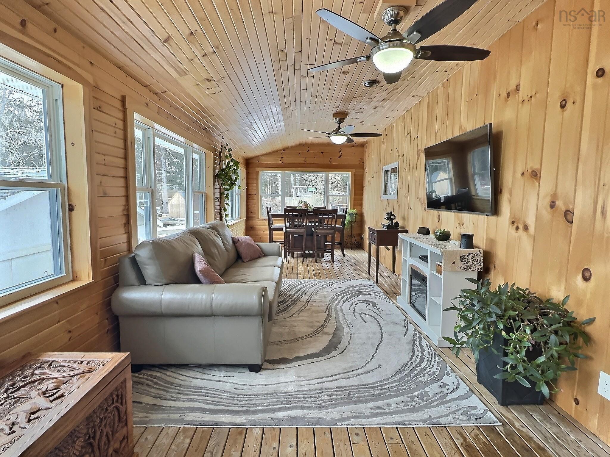 $550,000.00: 1419 Ashdale Road, South Rawdon