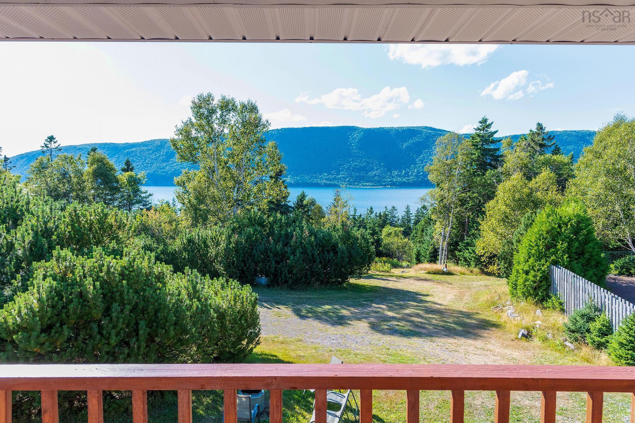 $950,000.00: 940 Highway 312, Englishtown