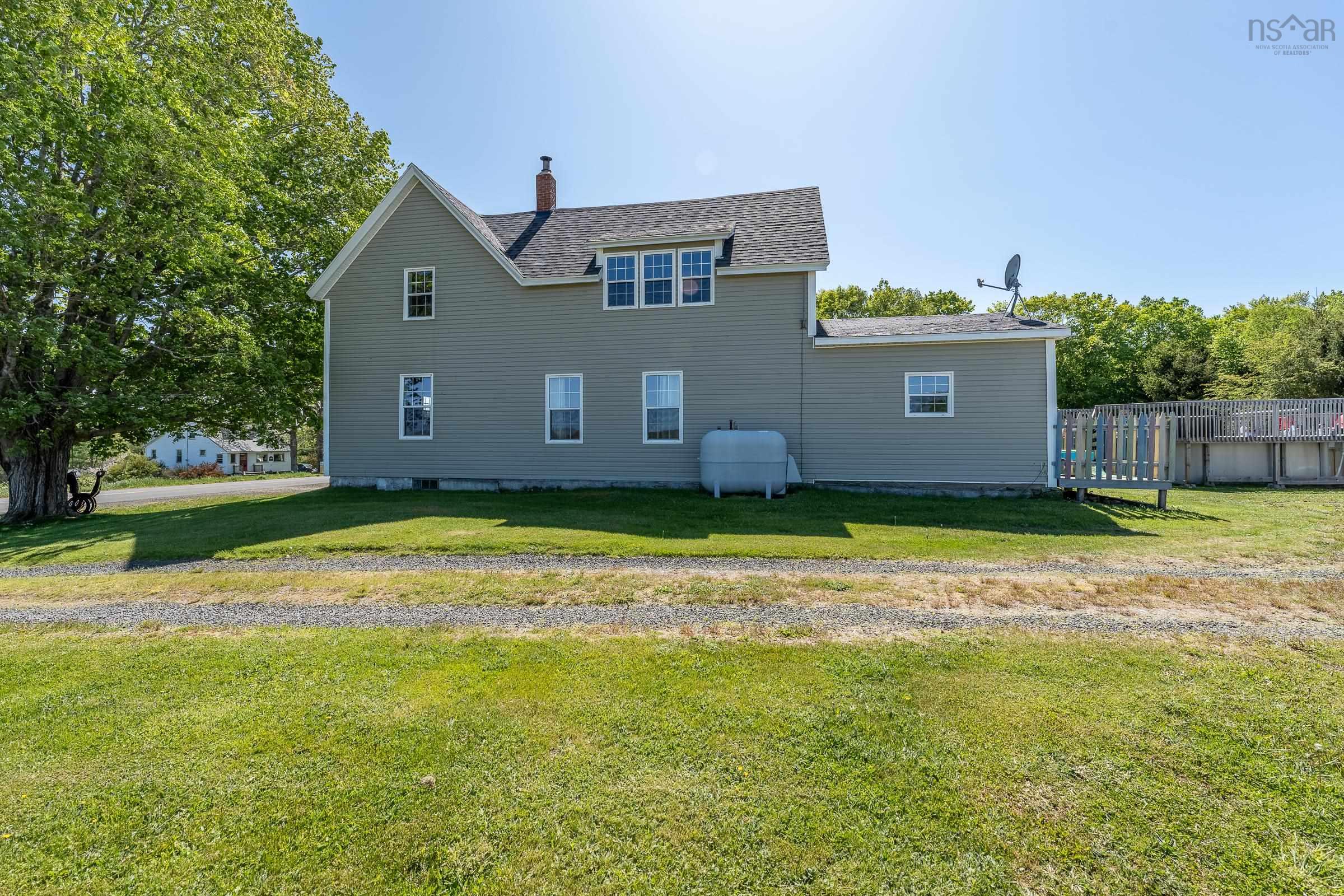 $279,000.00: 901 Doucetteville Road, Doucetteville