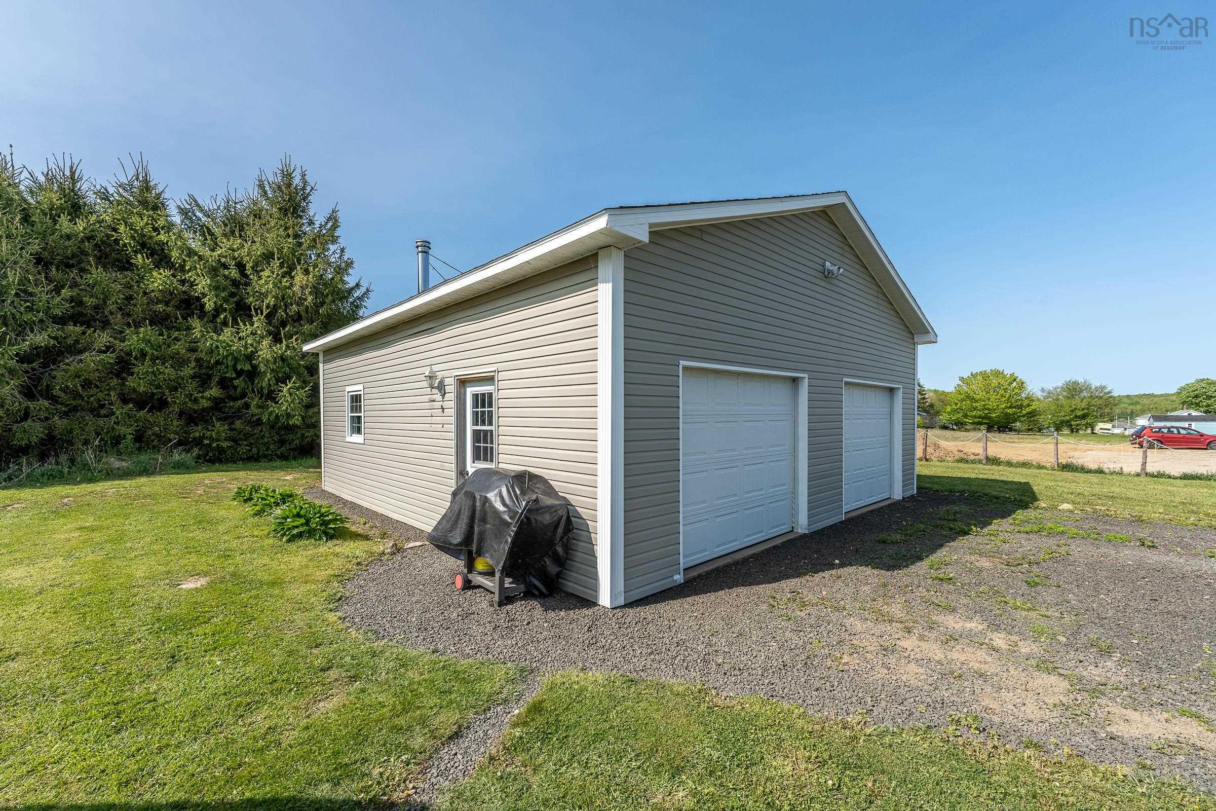 $279,000.00: 901 Doucetteville Road, Doucetteville
