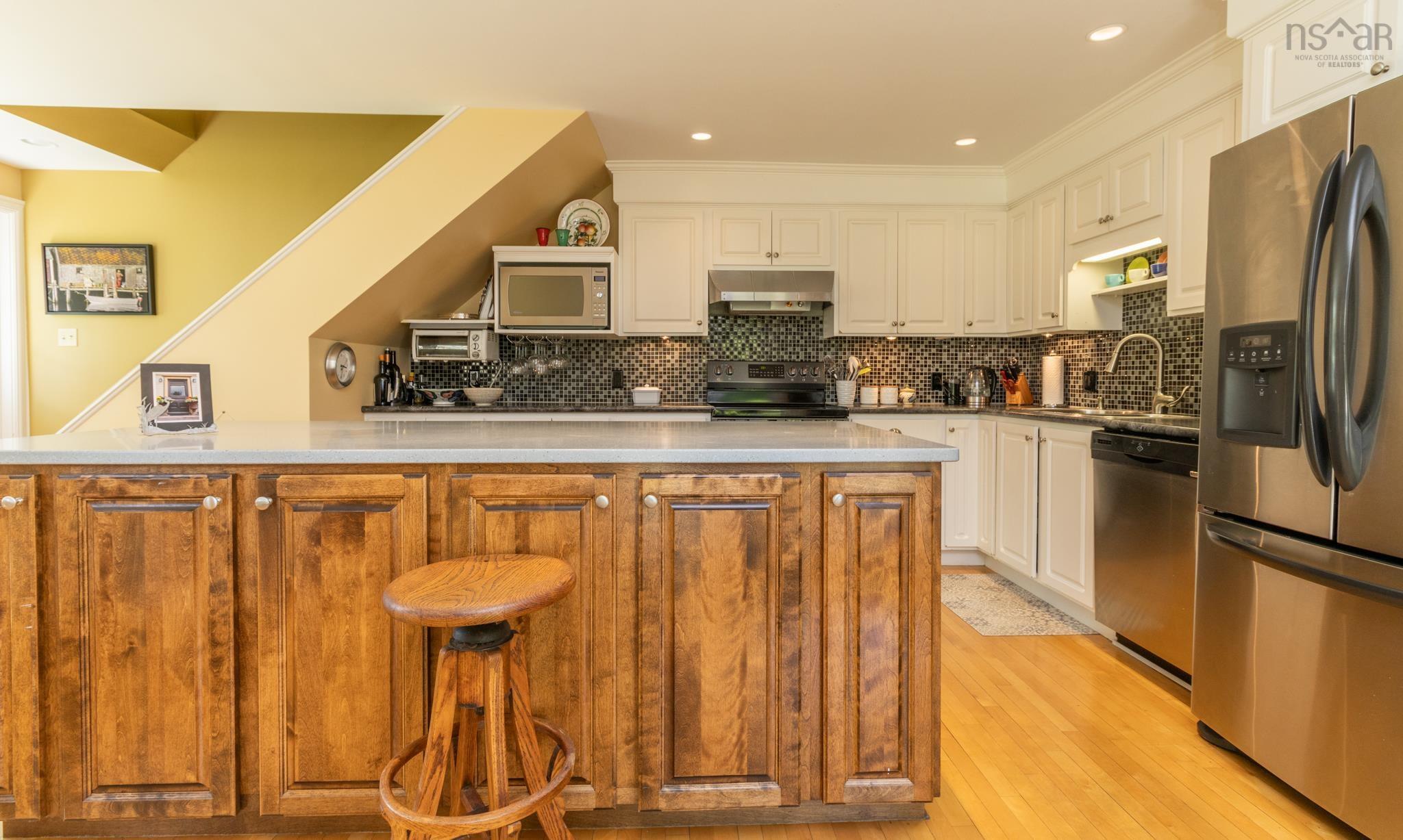 $594,000.00: 15 Elm Street, Yarmouth