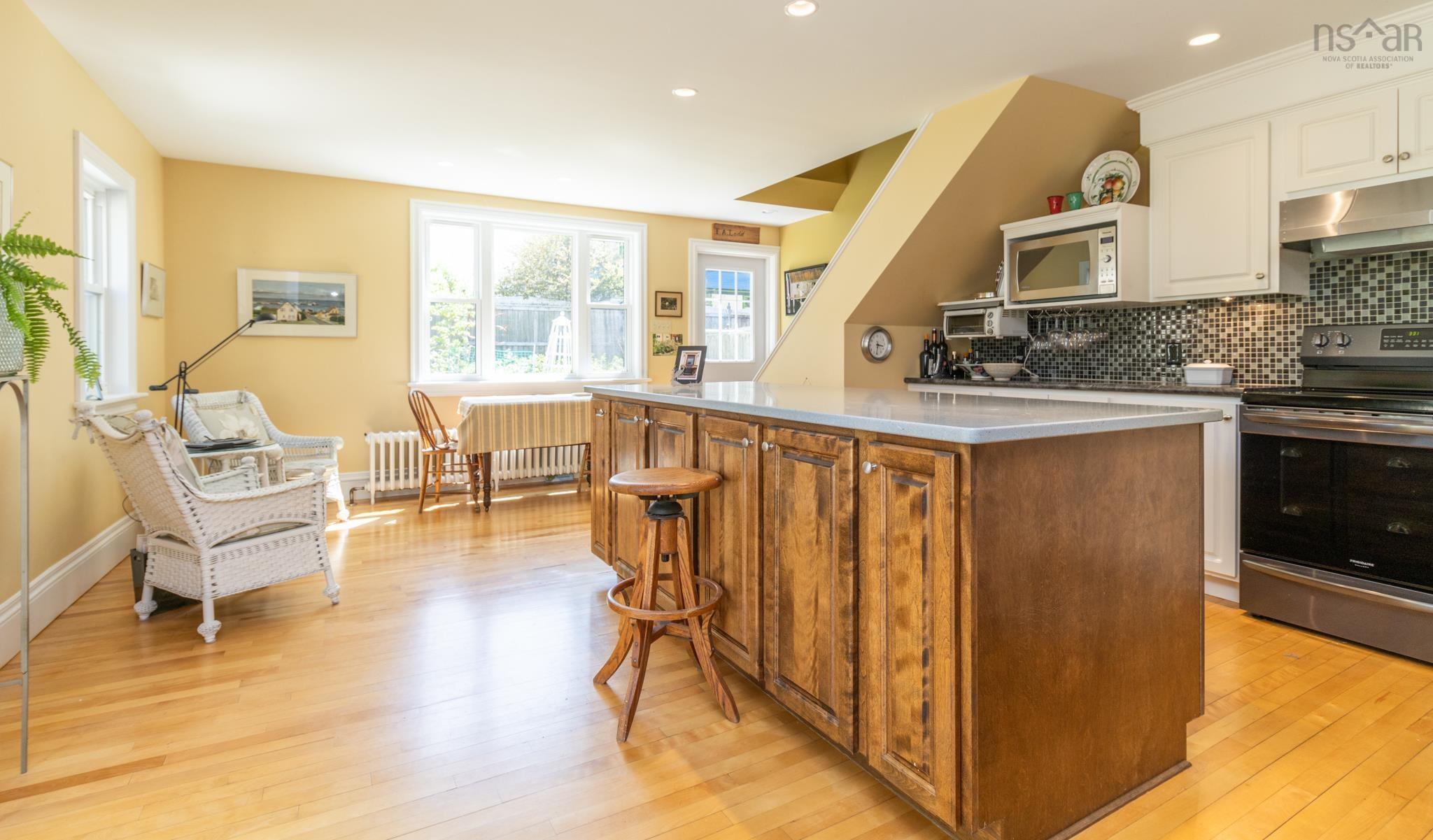 $594,000.00: 15 Elm Street, Yarmouth