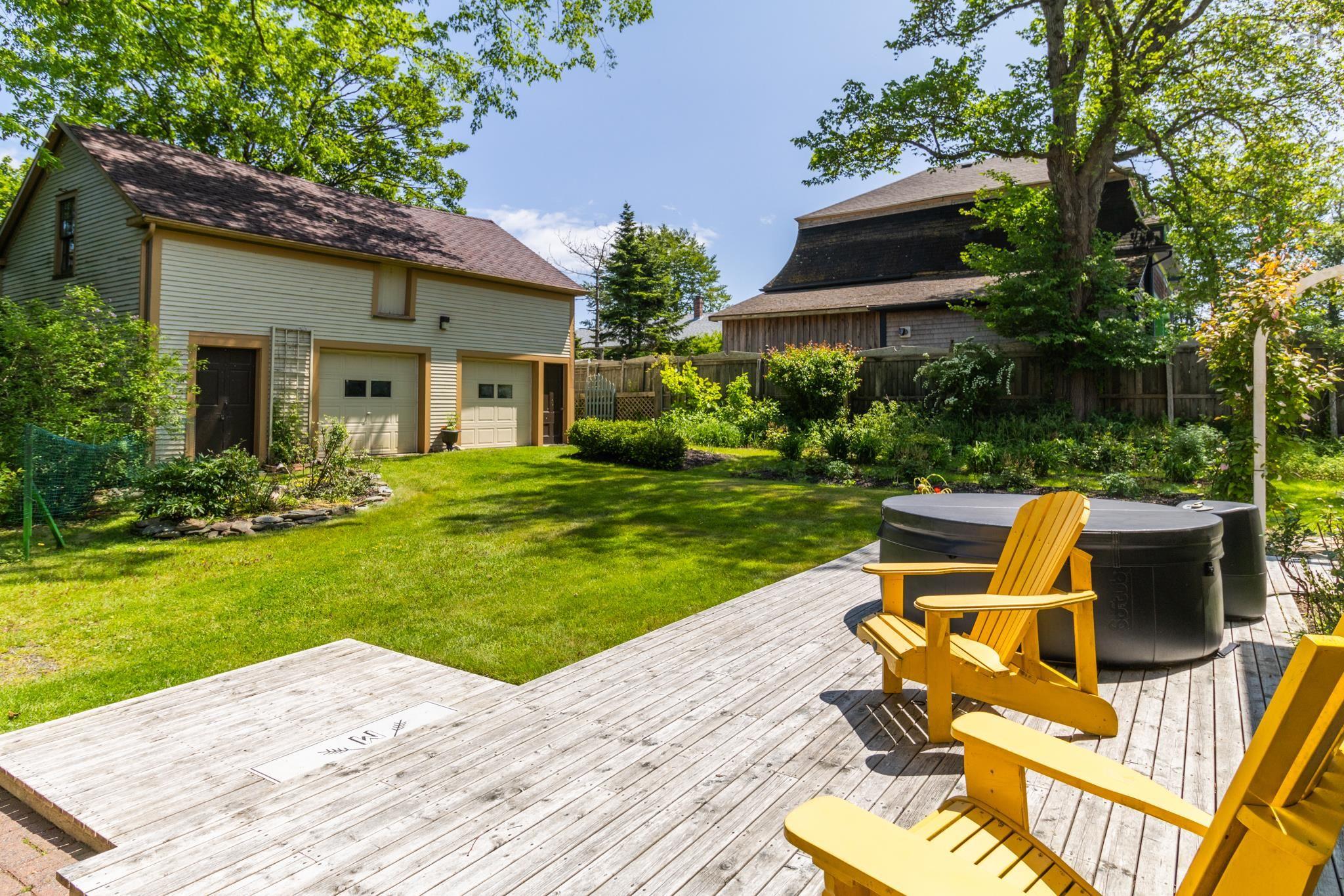 $594,000.00: 15 Elm Street, Yarmouth