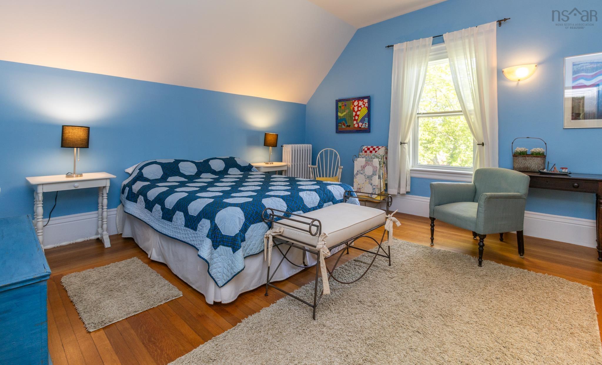 $594,000.00: 15 Elm Street, Yarmouth
