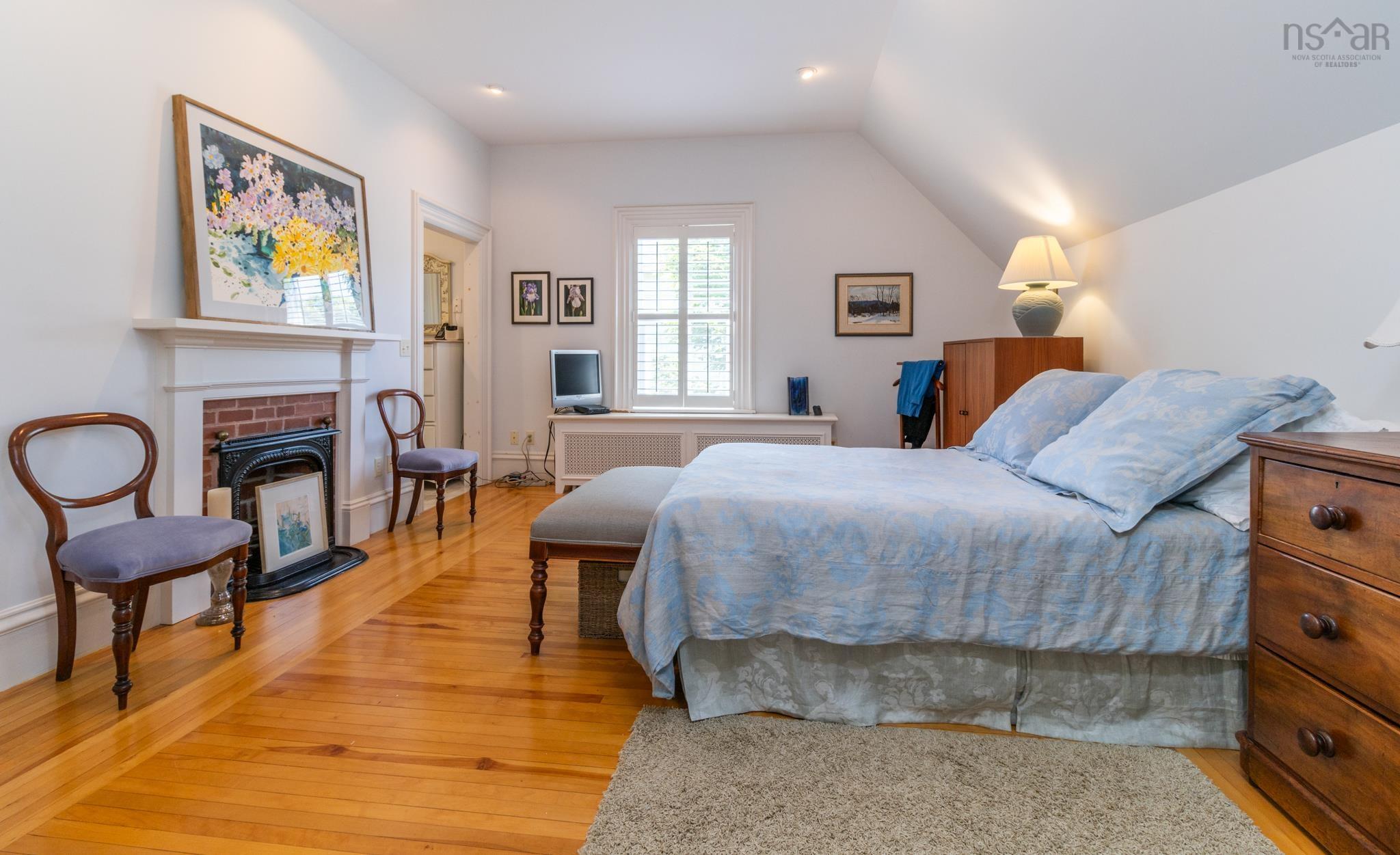 $594,000.00: 15 Elm Street, Yarmouth