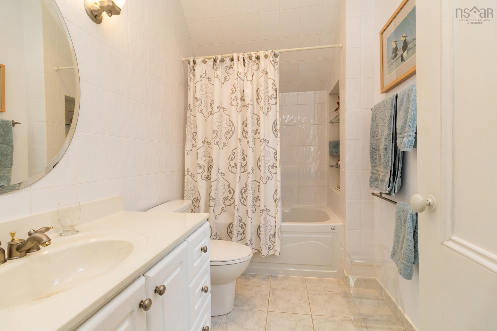$594,000.00: 15 Elm Street, Yarmouth