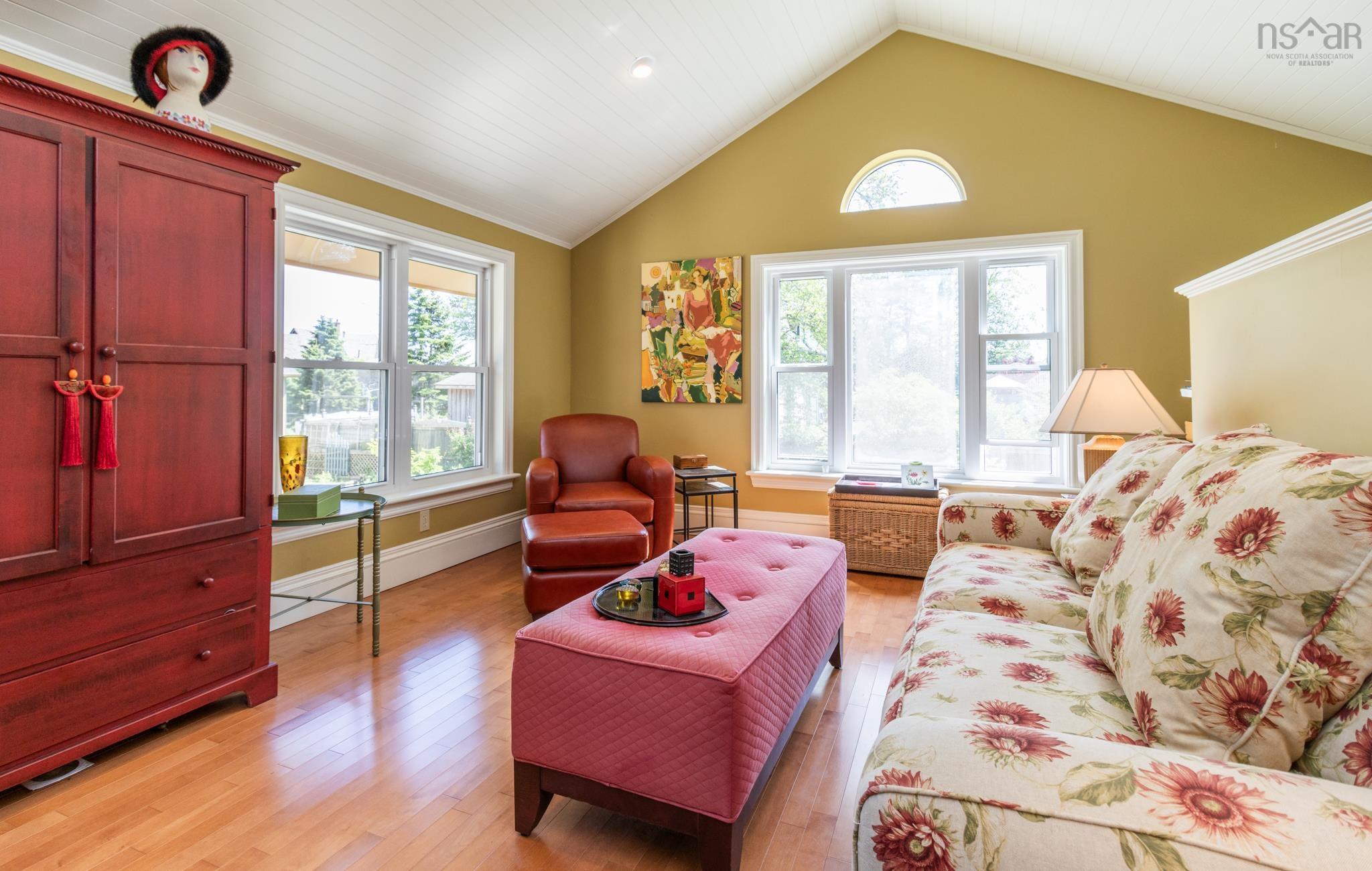 $594,000.00: 15 Elm Street, Yarmouth