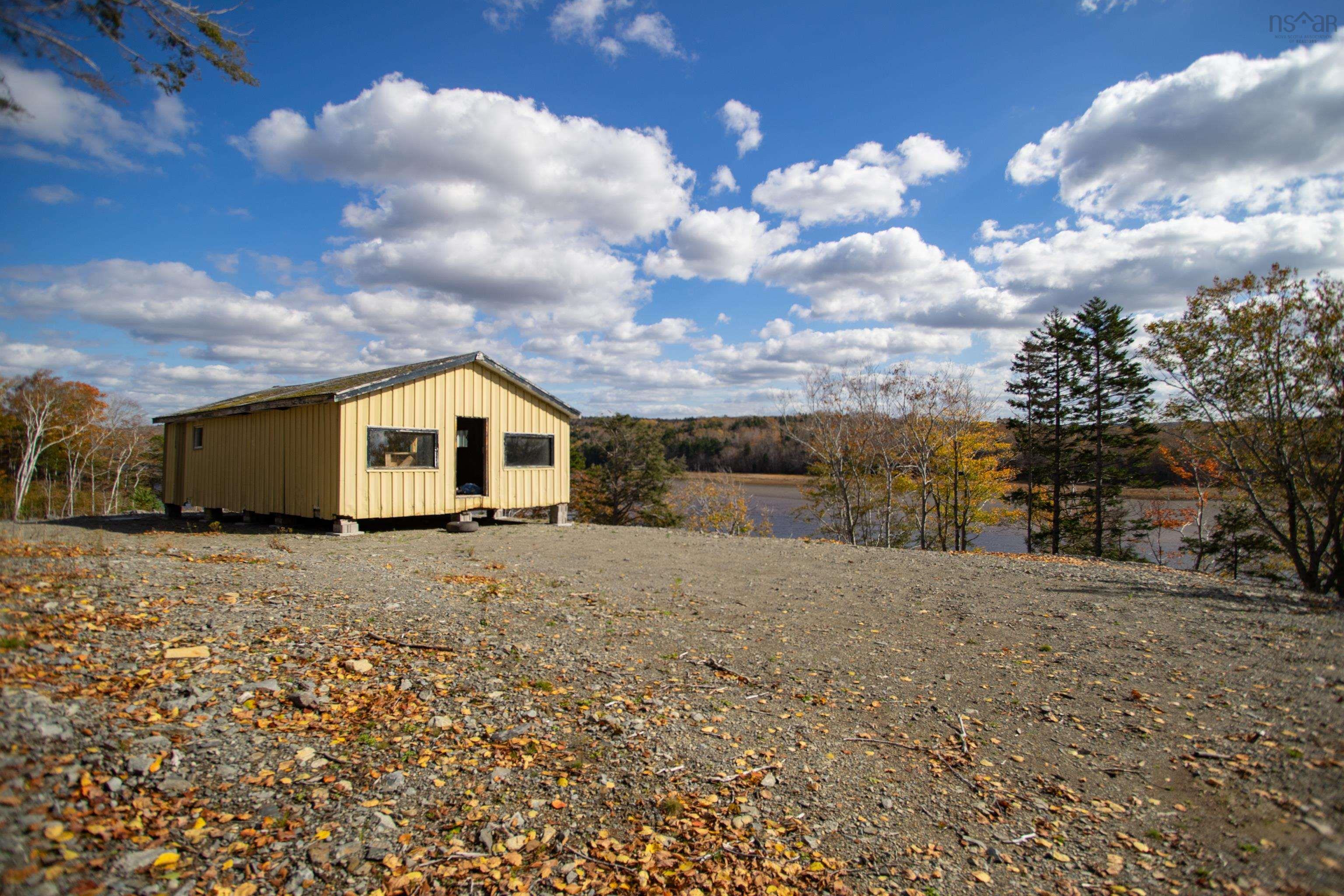 $99,000.00: 1533 Riverside Road, New Edinburgh
