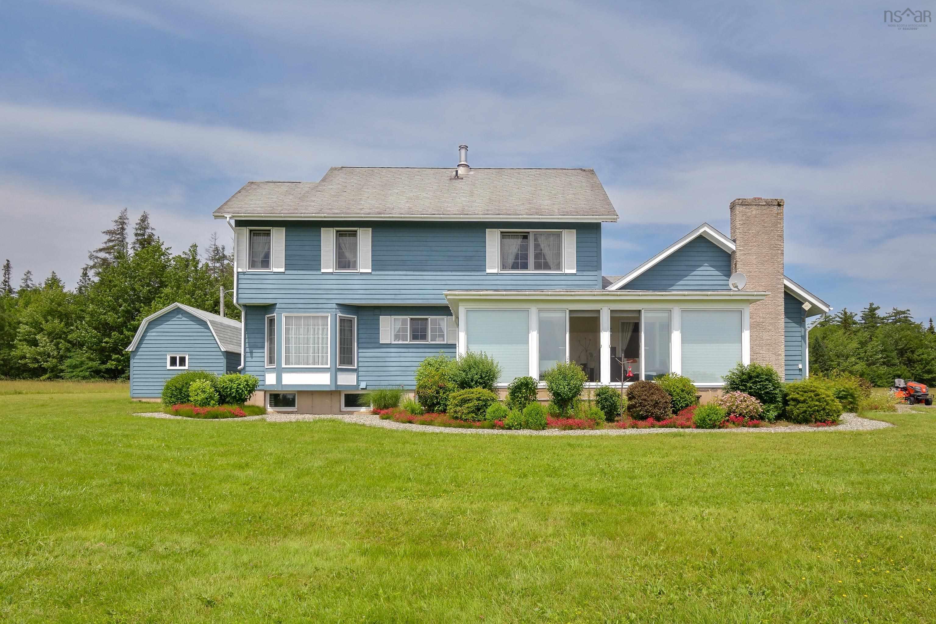$1,499,000.00: 632 Orangedale Iona Rd, West Alba