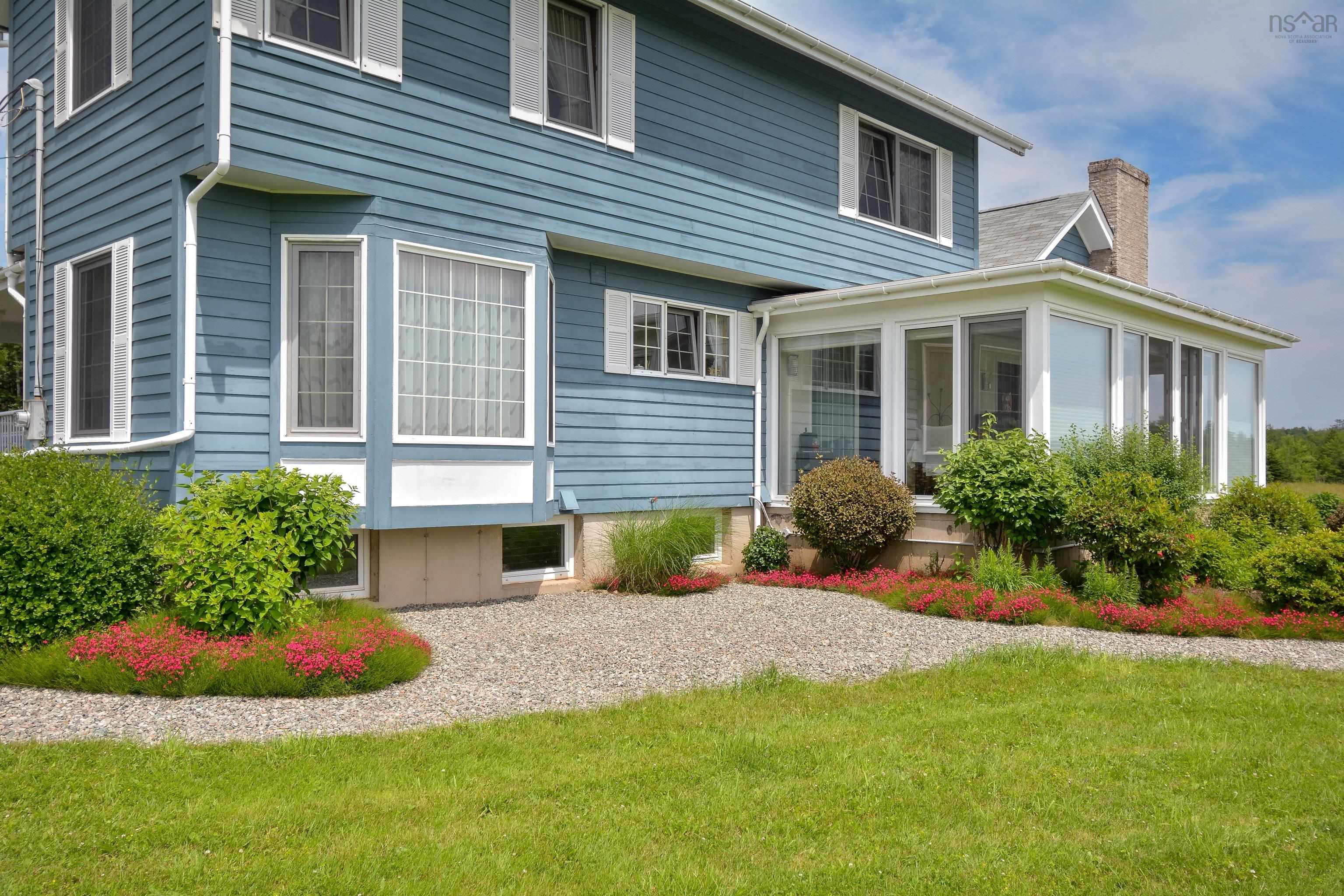$1,499,000.00: 632 Orangedale Iona Rd, West Alba