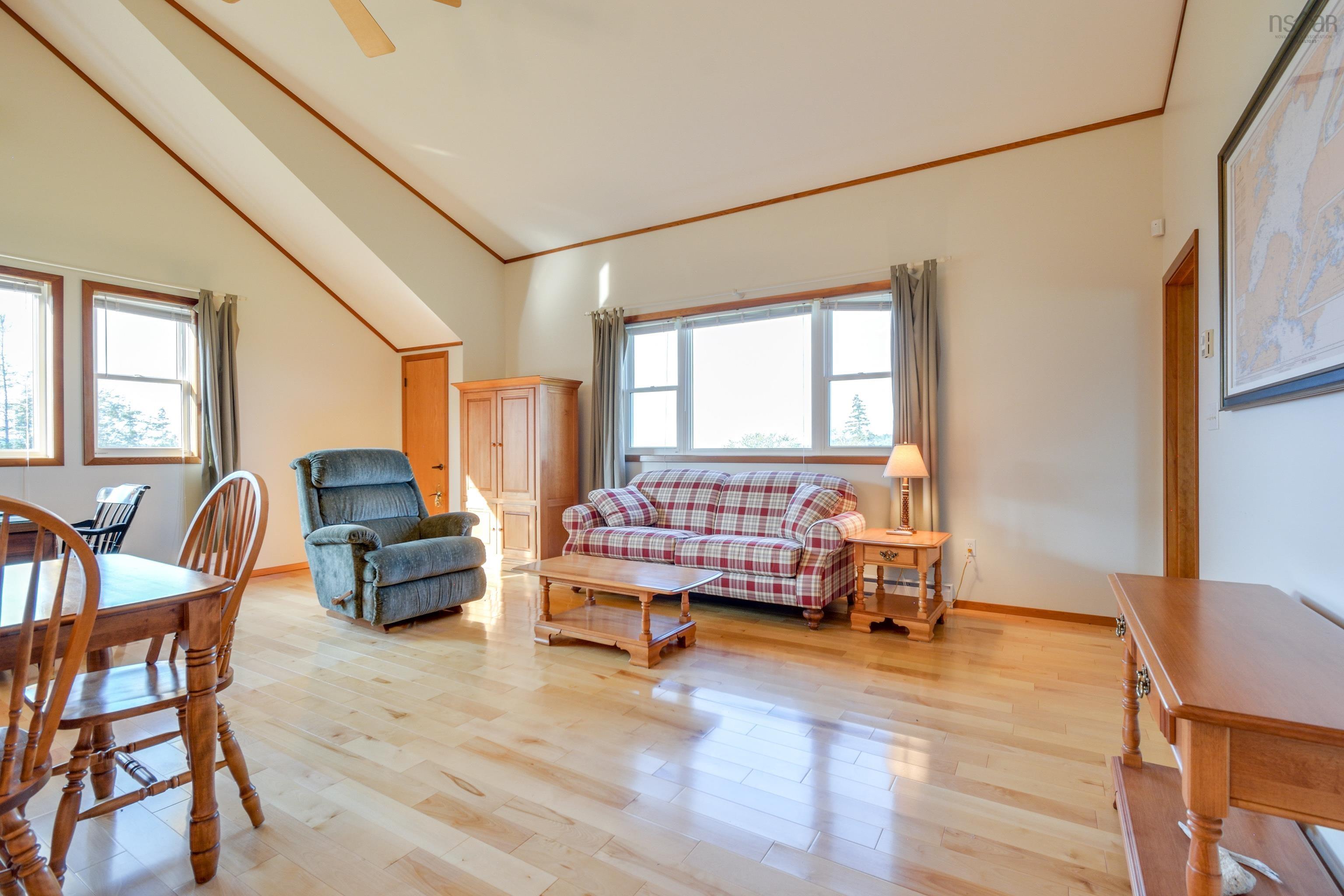 $1,790,000.00: 489&485 Maple Dr Drive, Cape George