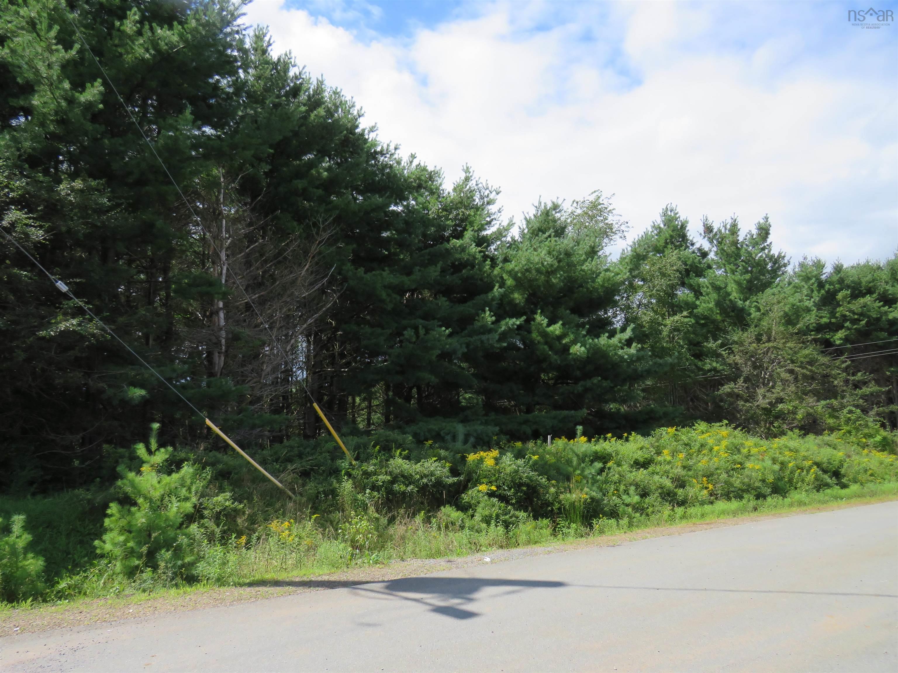 $65,000.00: Lot 225 Hawthorn Road, Mahone Bay