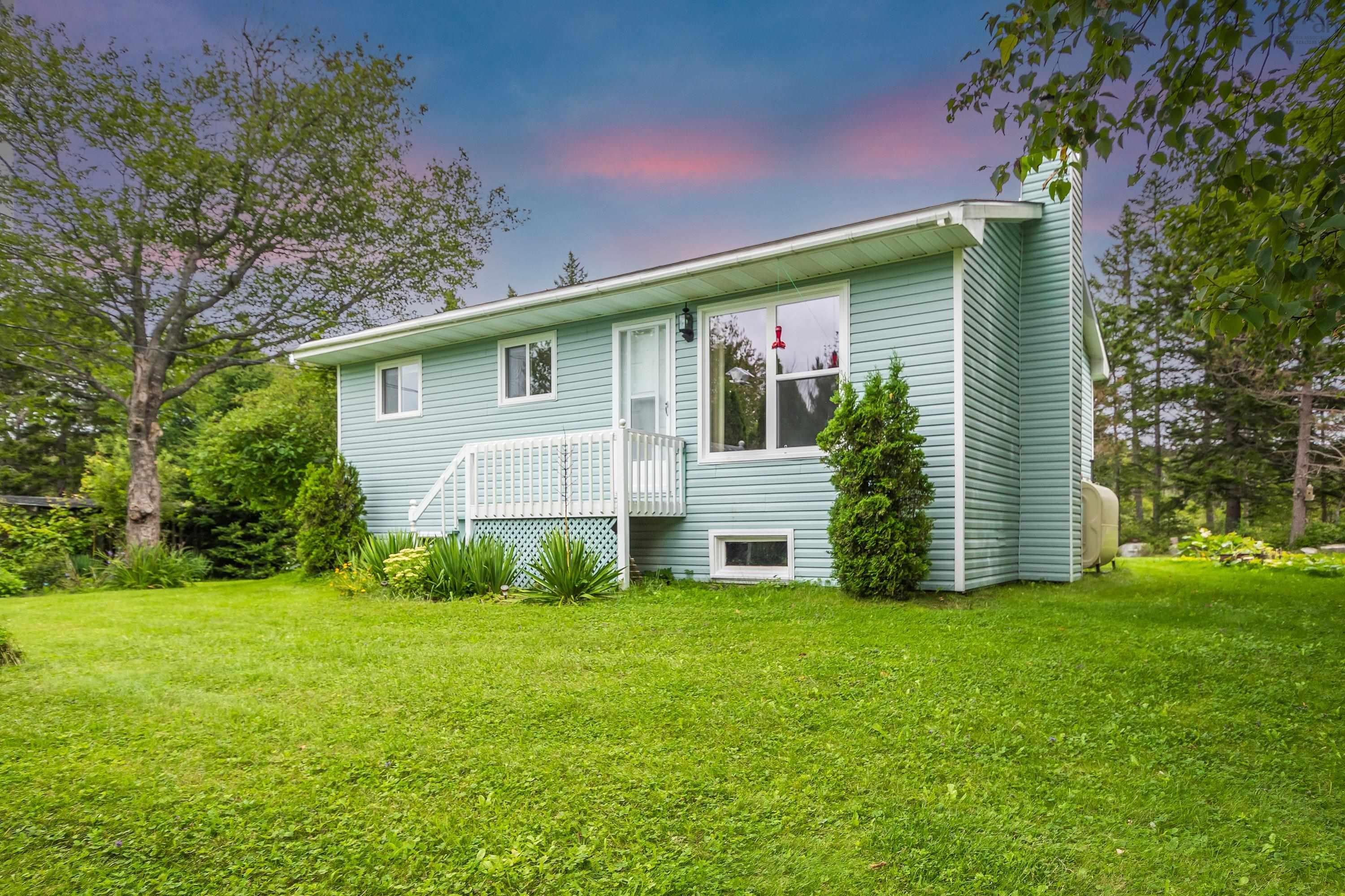 11231 Peggy's Cove Road, Seabright, NS (MLS® 202318422)