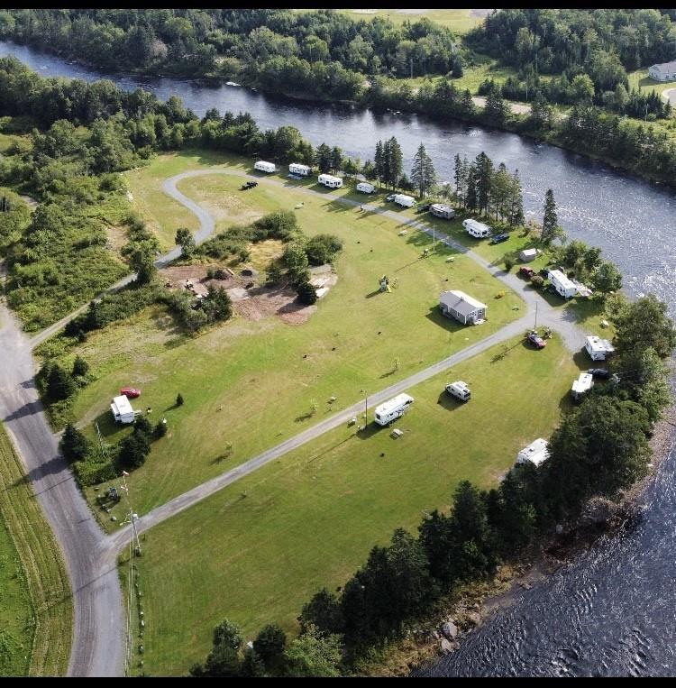 $850,000.00: 150 Hospital Road, Sherbrooke