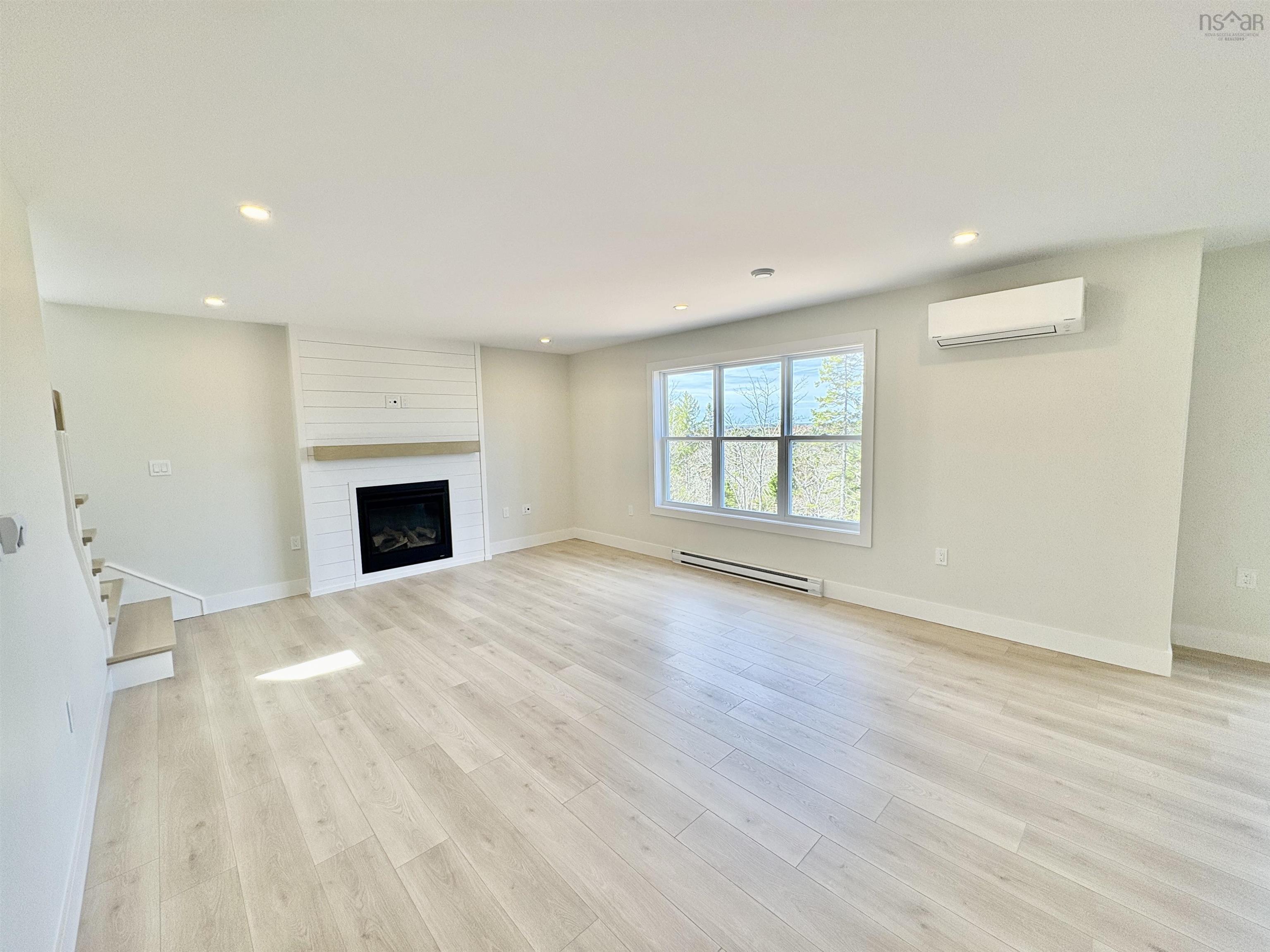 $885,000.00: 1271 Fleetwood Drive, Fall River