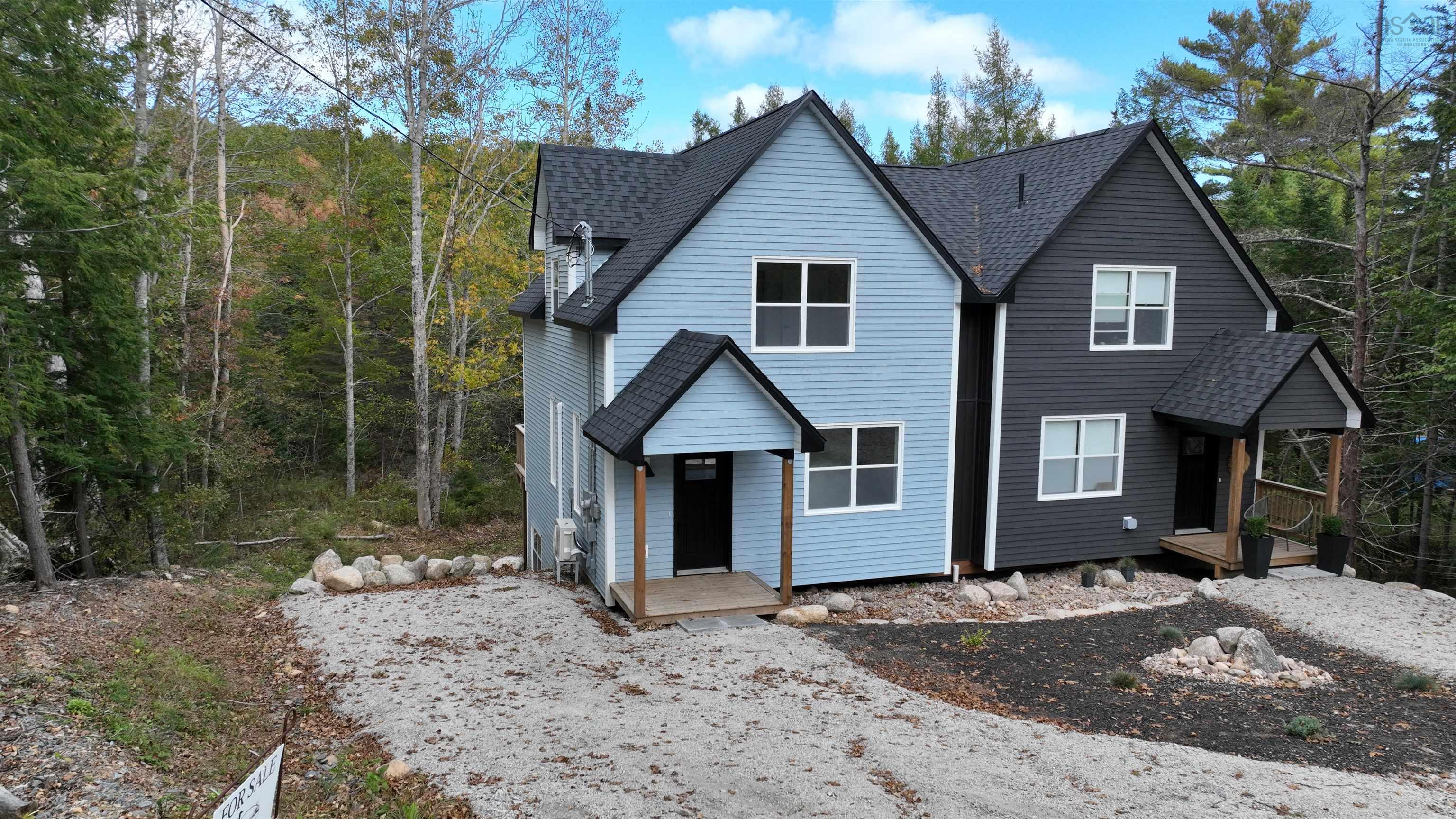 54 LONG HILL ROAD, MAHONE BAY, NS B0J 2E0 Bryant Realty