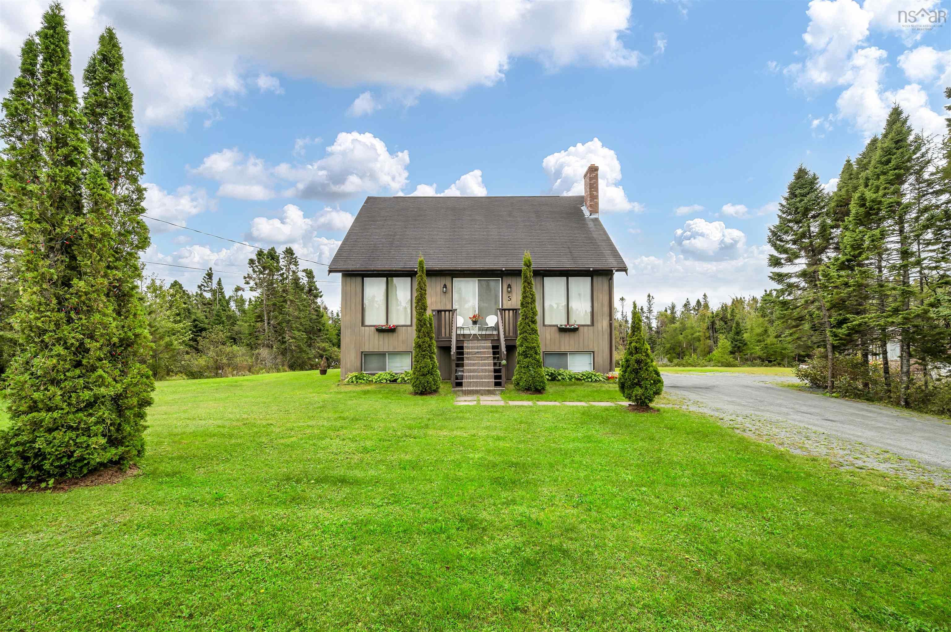$2,750,000.00: 5 Corrie Lane, West Porters Lake