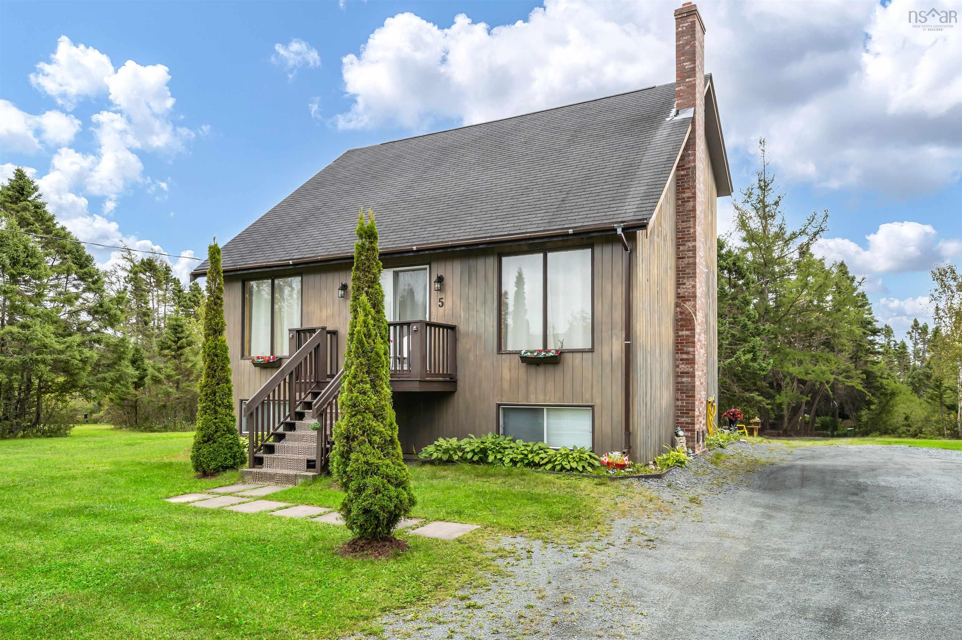 $2,750,000.00: 5 Corrie Lane, West Porters Lake
