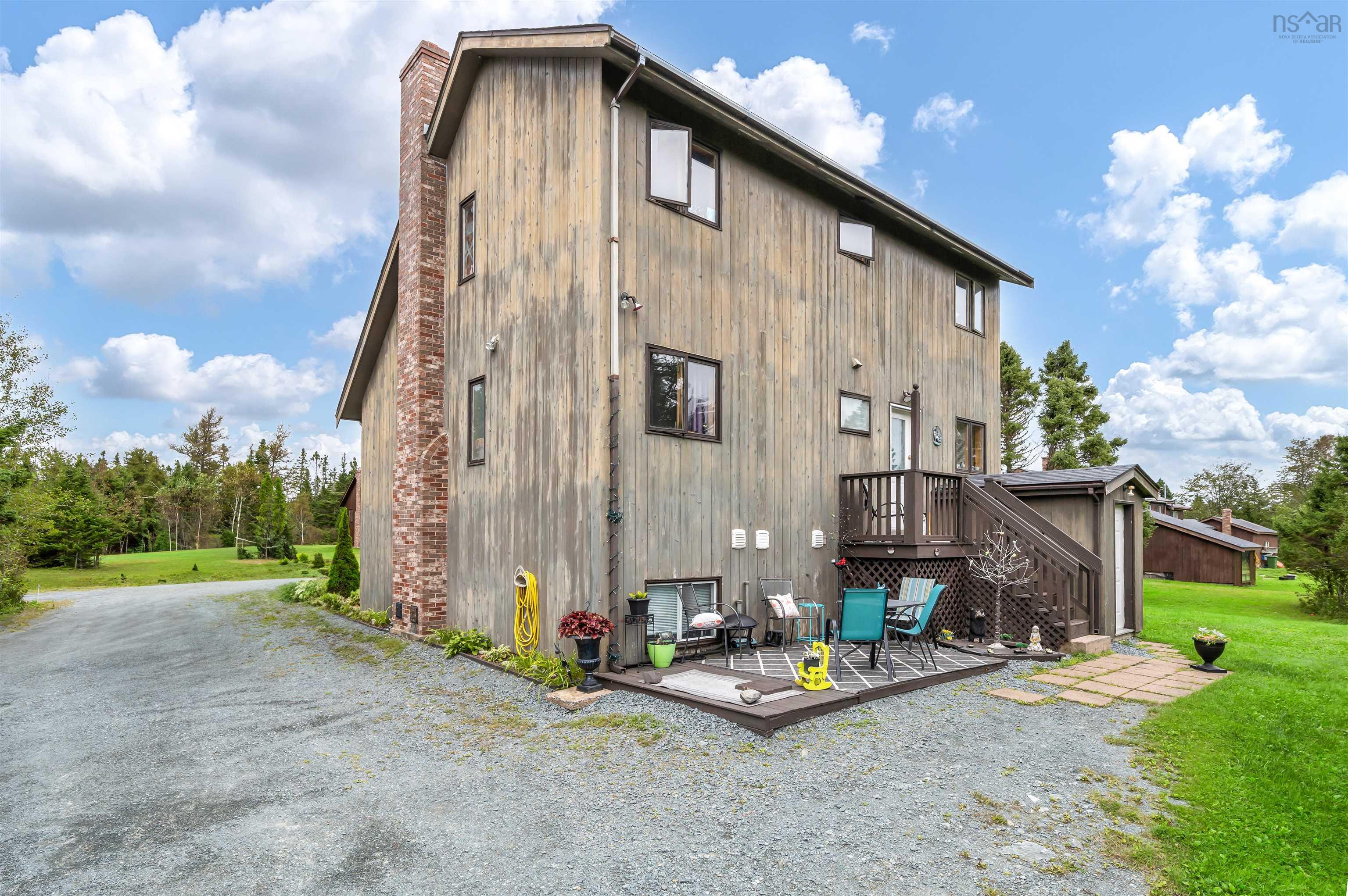 $2,750,000.00: 5 Corrie Lane, West Porters Lake
