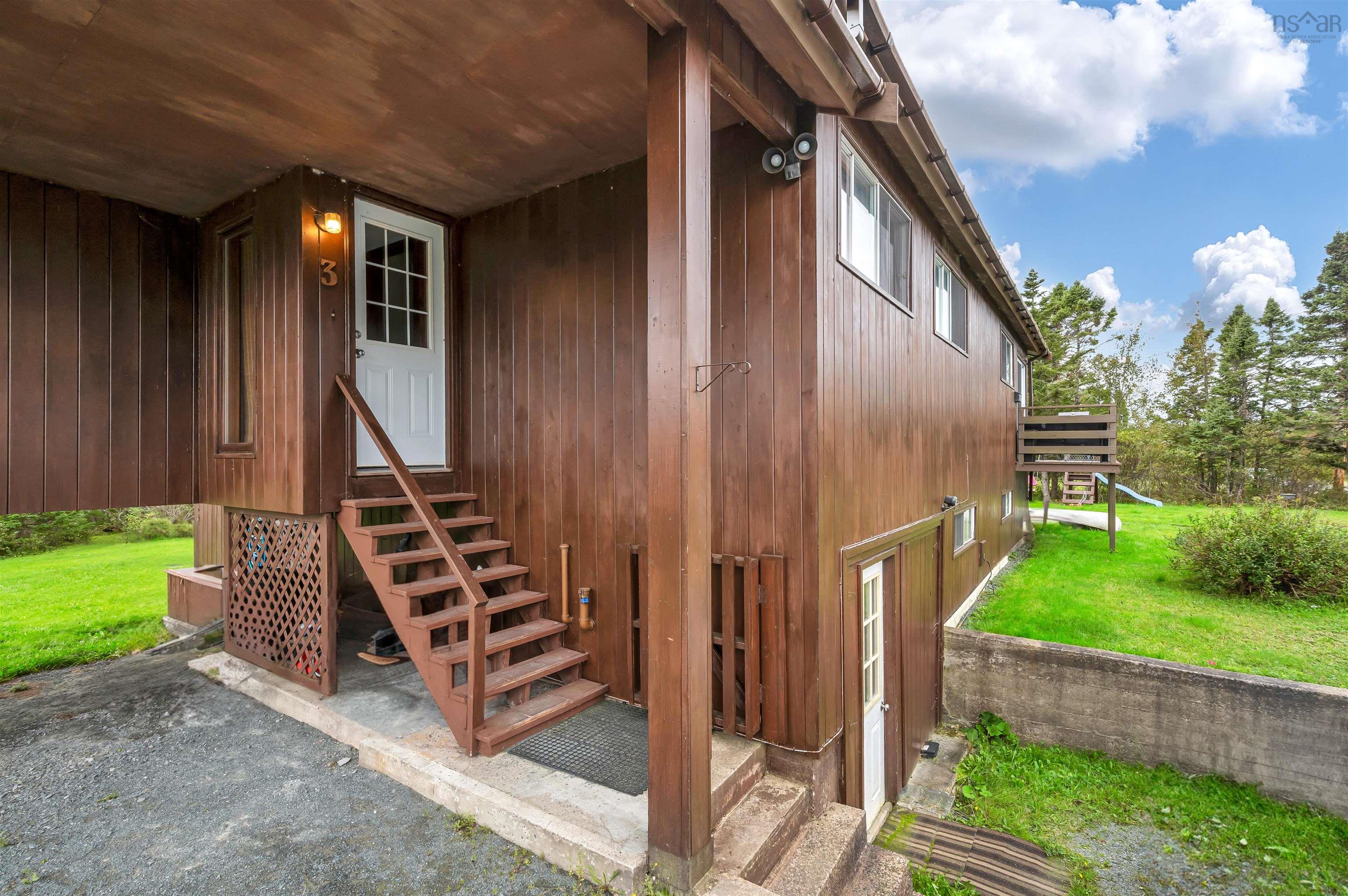 $2,750,000.00: 5 Corrie Lane, West Porters Lake