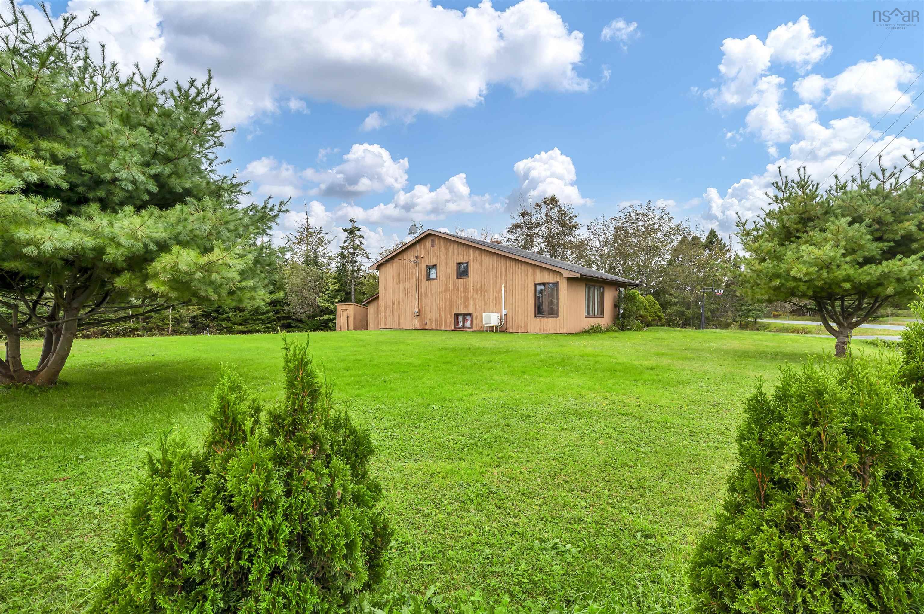 $2,750,000.00: 5 Corrie Lane, West Porters Lake