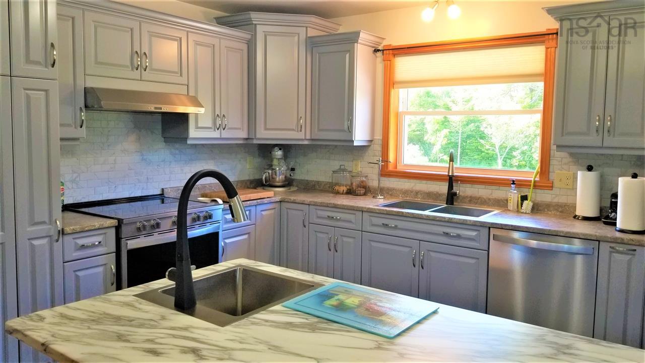 $640,000.00: 110 De Raymond Street, St. Peter