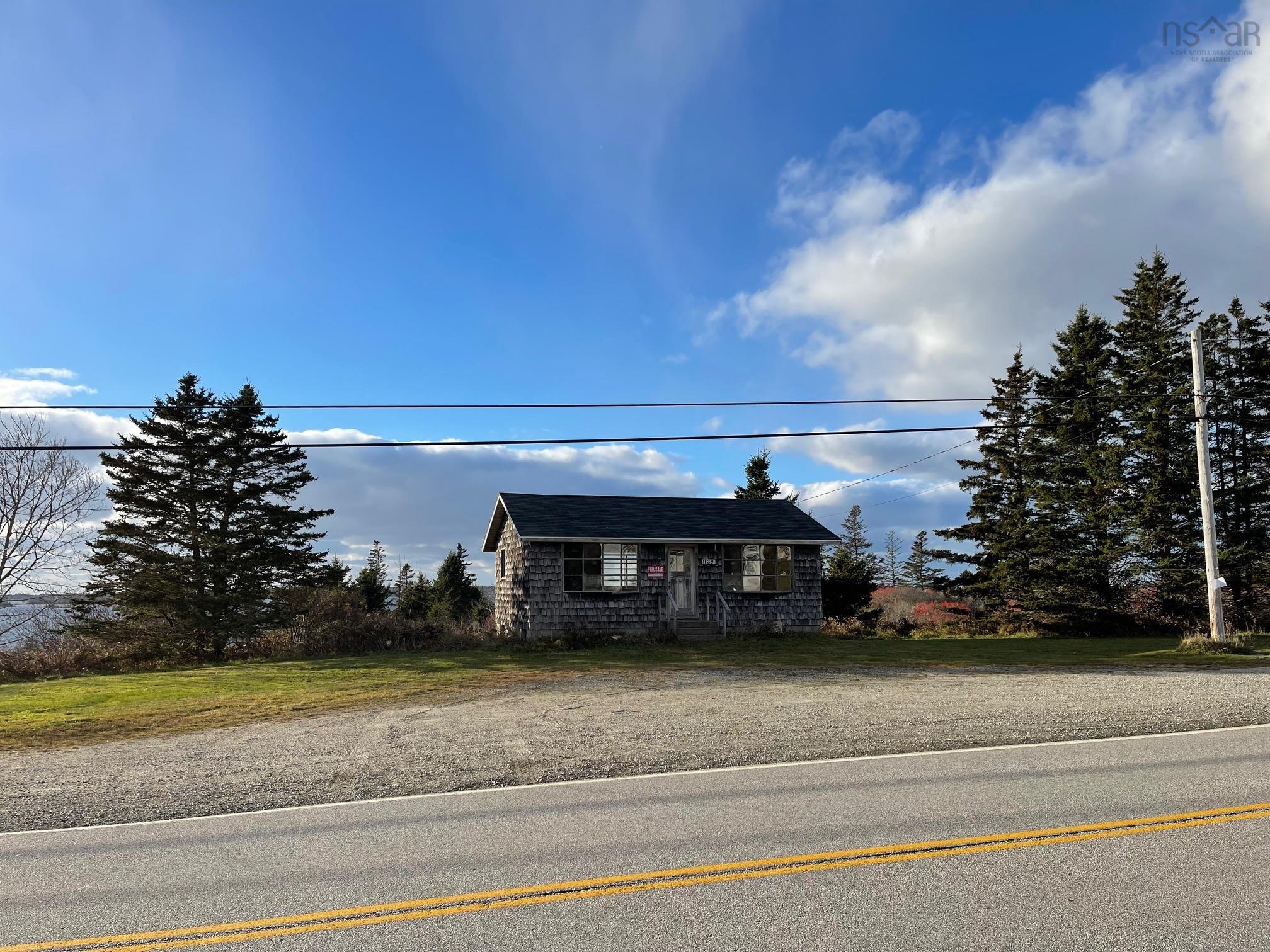 $124,900.00: 1139 Highway 3, Middle East Pubnico