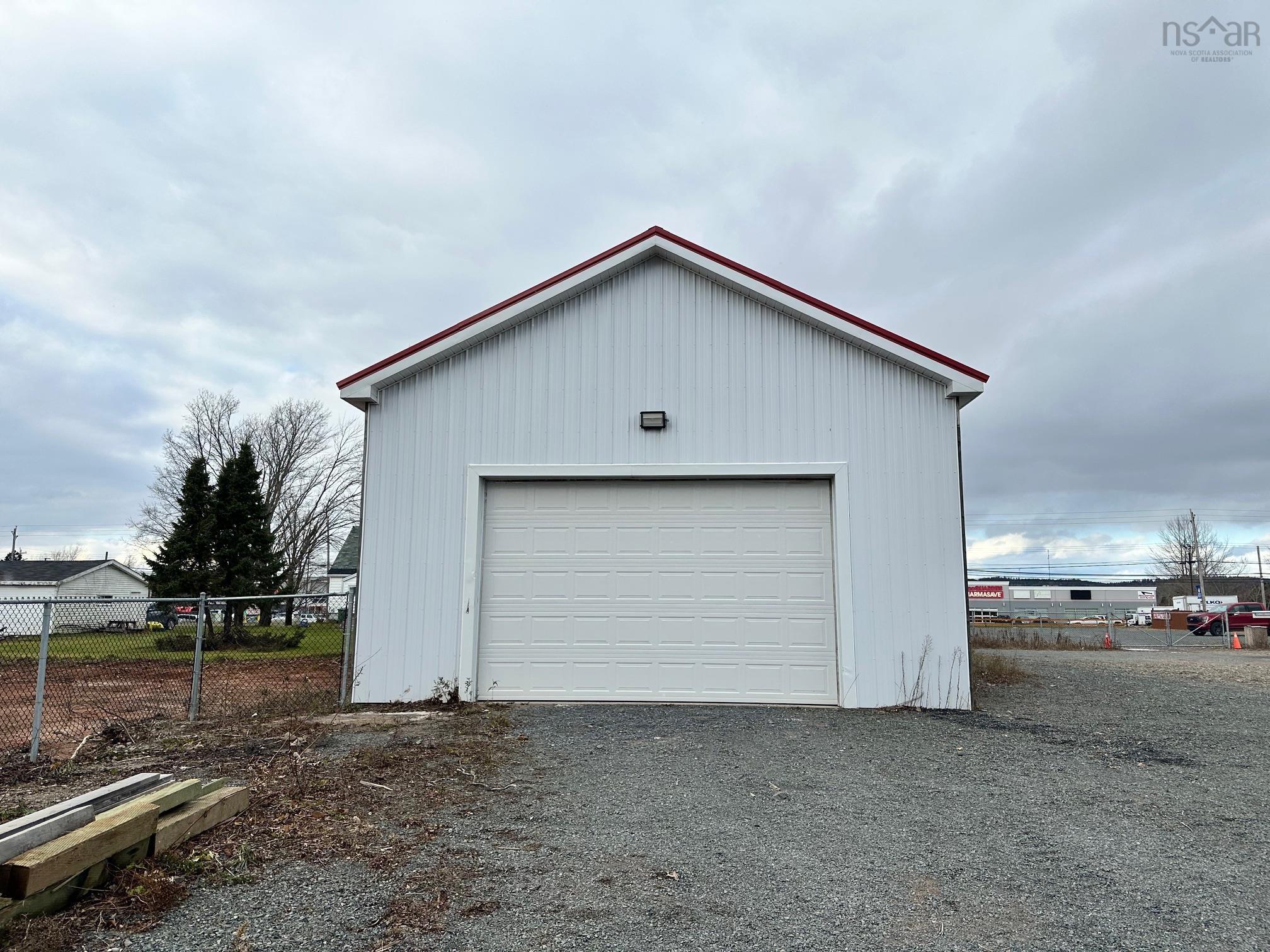 $849,900.00: 244/246/248 Pictou Road, Bible Hill