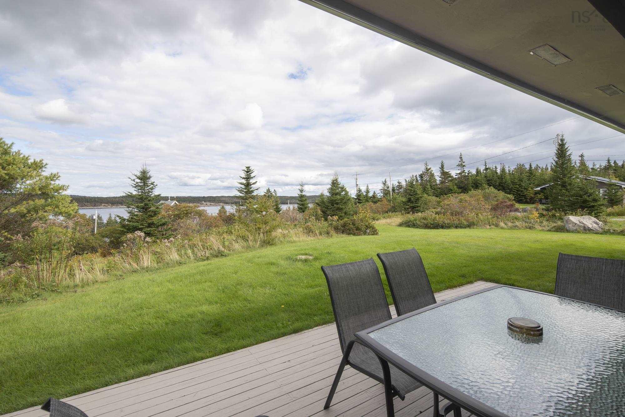 $1,390,000.00: 150 New Harbour Road, New Harbour