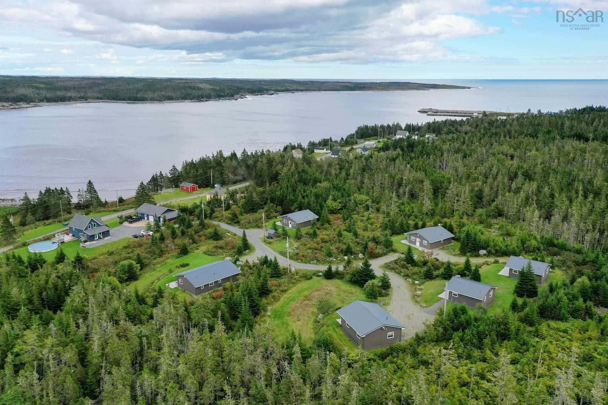 $1,390,000.00: 150 New Harbour Road, New Harbour