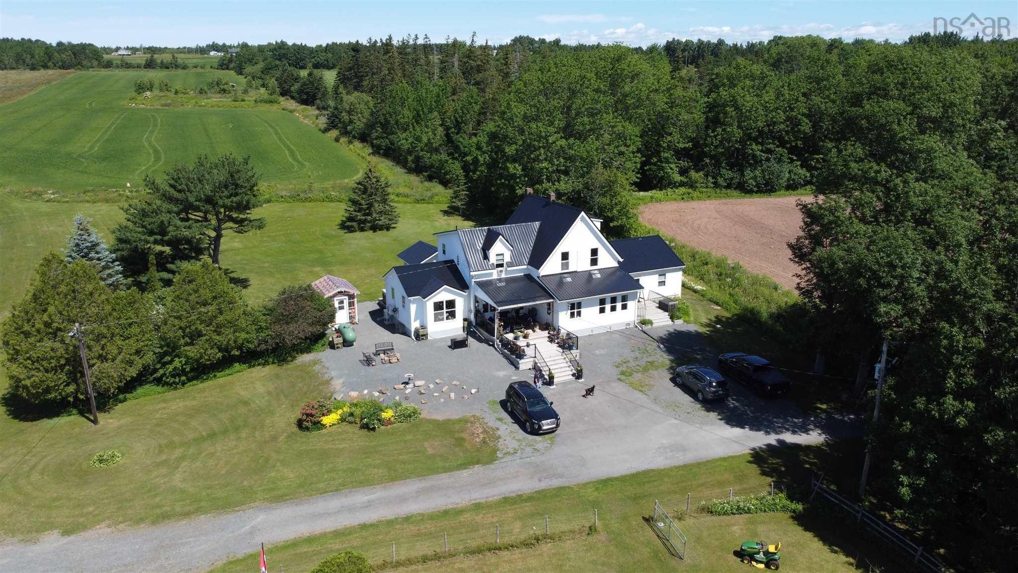 $1,295,000.00: 223 Scotch Hill Road, Lyons Brook