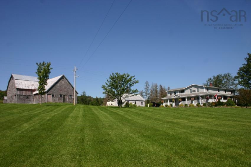 $949,000.00: 1817 Highway 205, Baddeck Bay
