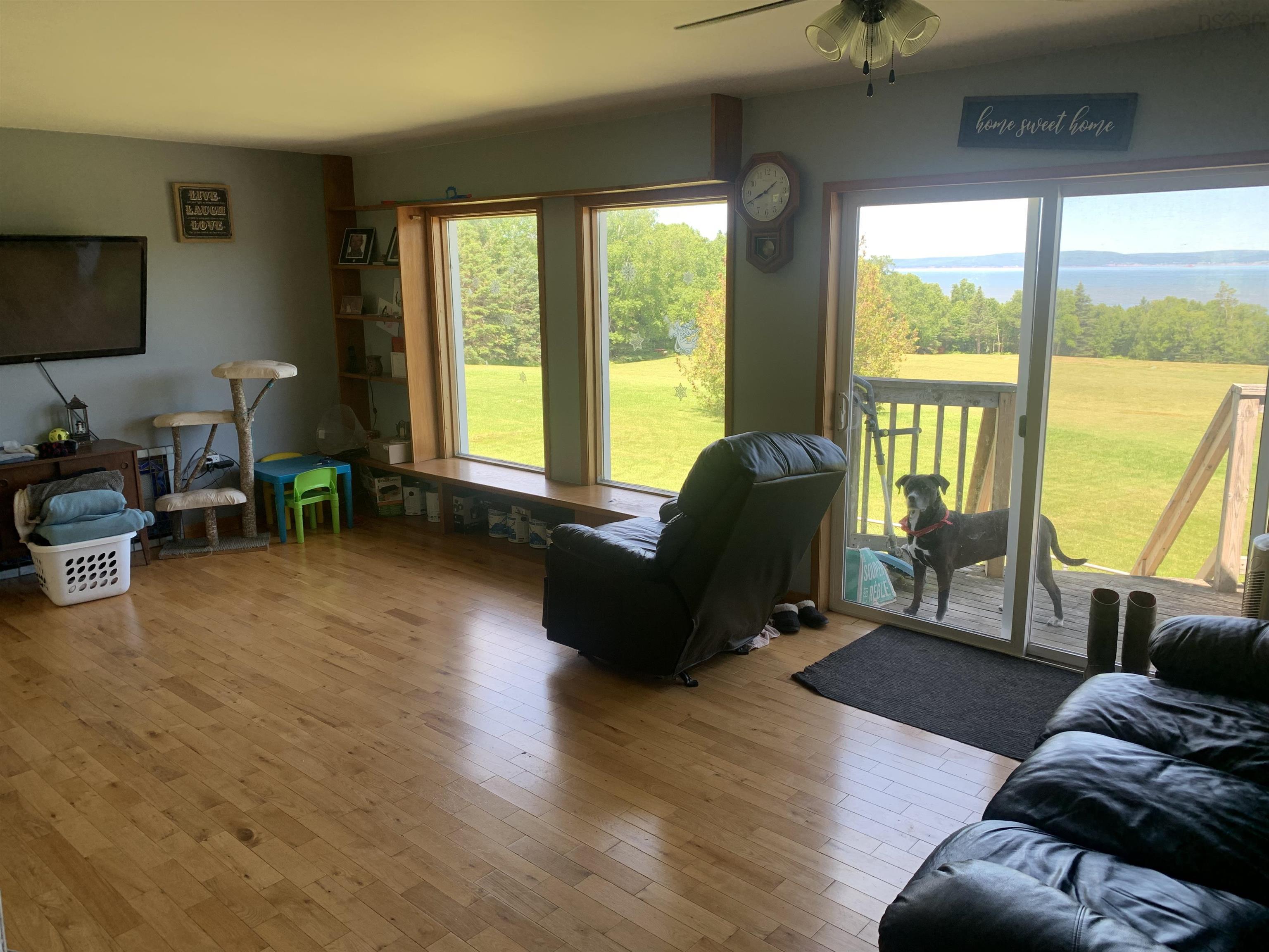 $1,300,000.00: 2107 Highway 215, Tennecape